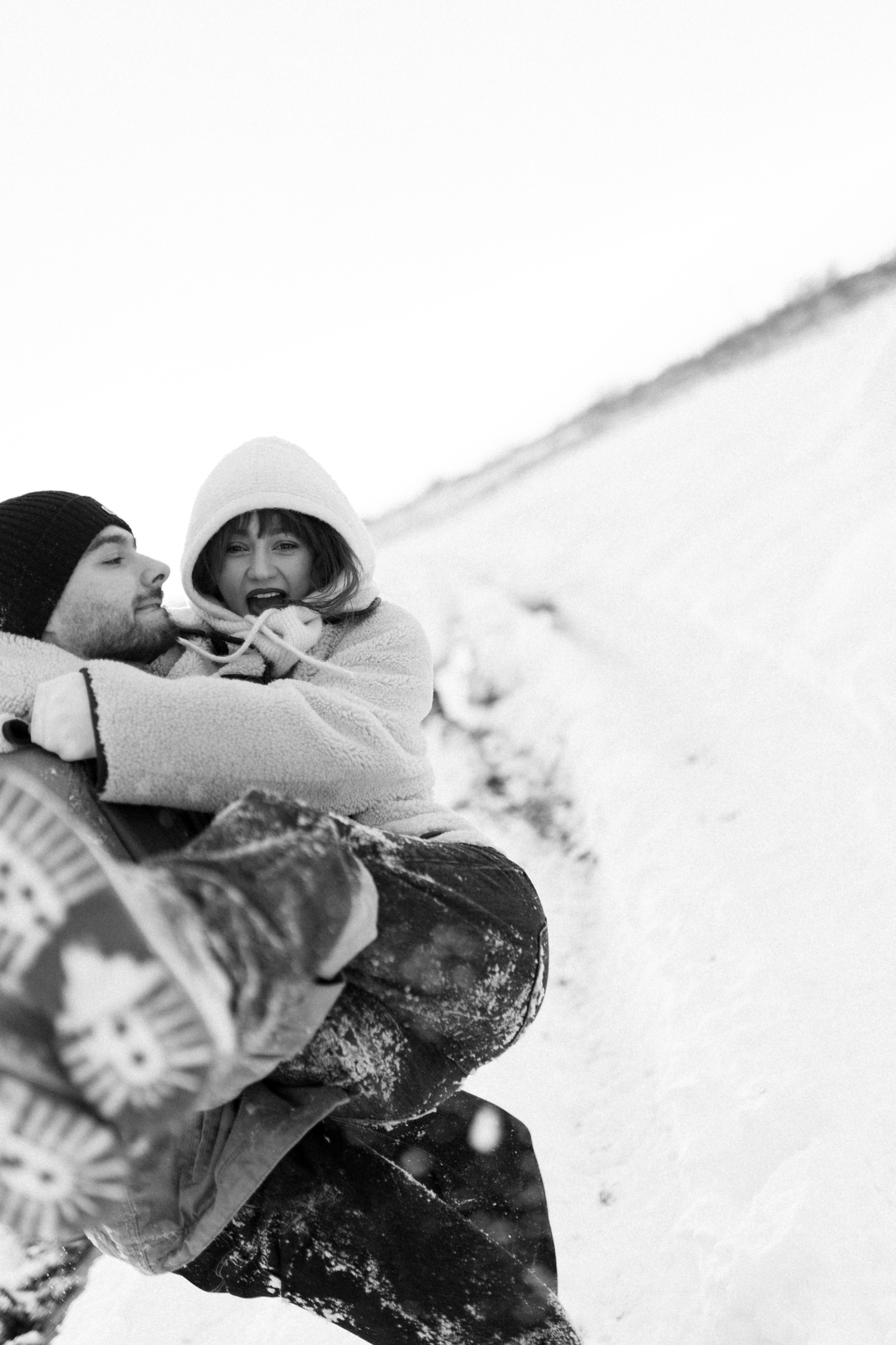 Snowy. Wedding photographer and videographer based in Timisoara, Romania