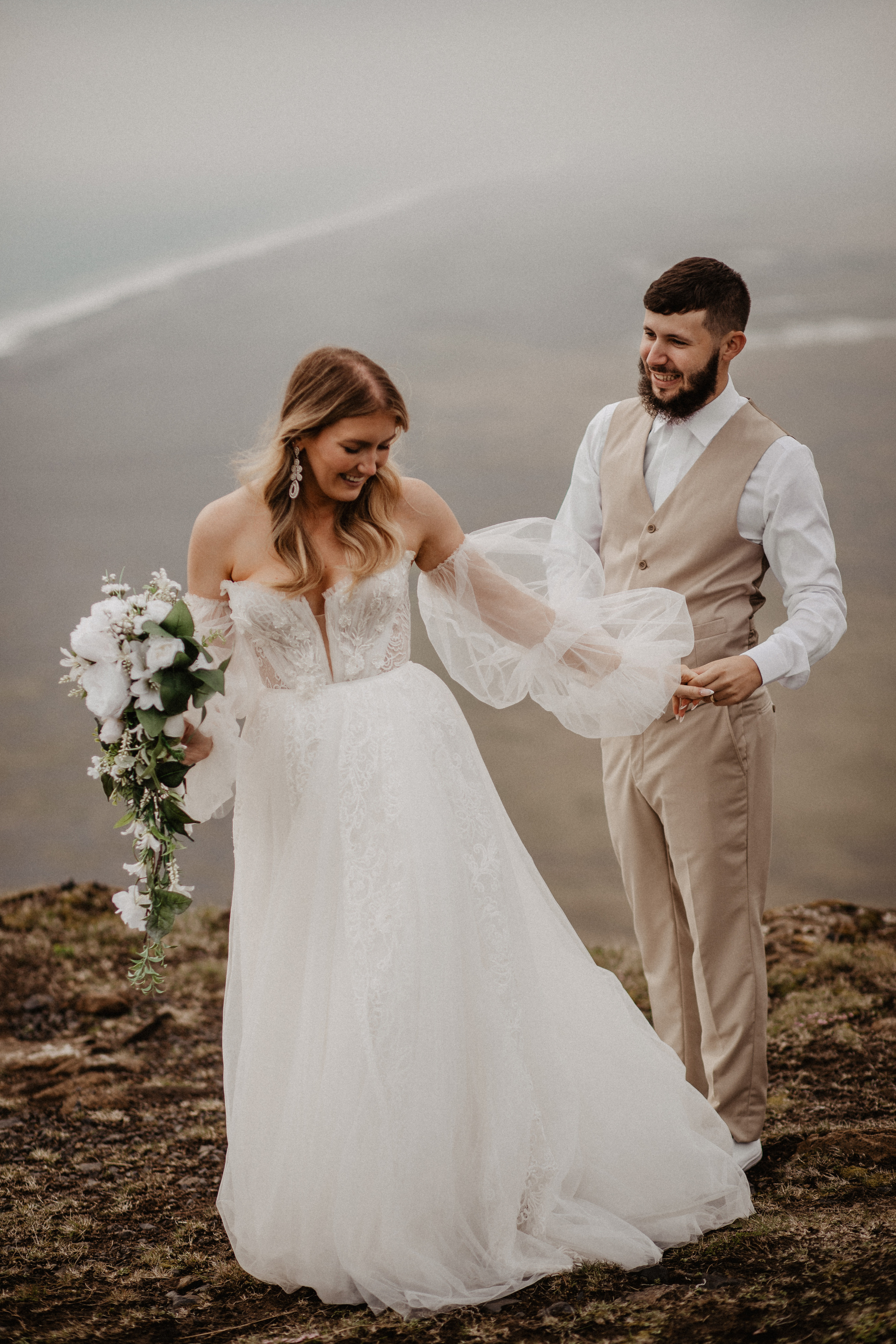 Vow exchanging ceremony in Iceland | Elopement in South Iceland. Iceland elopement photographer & videographer