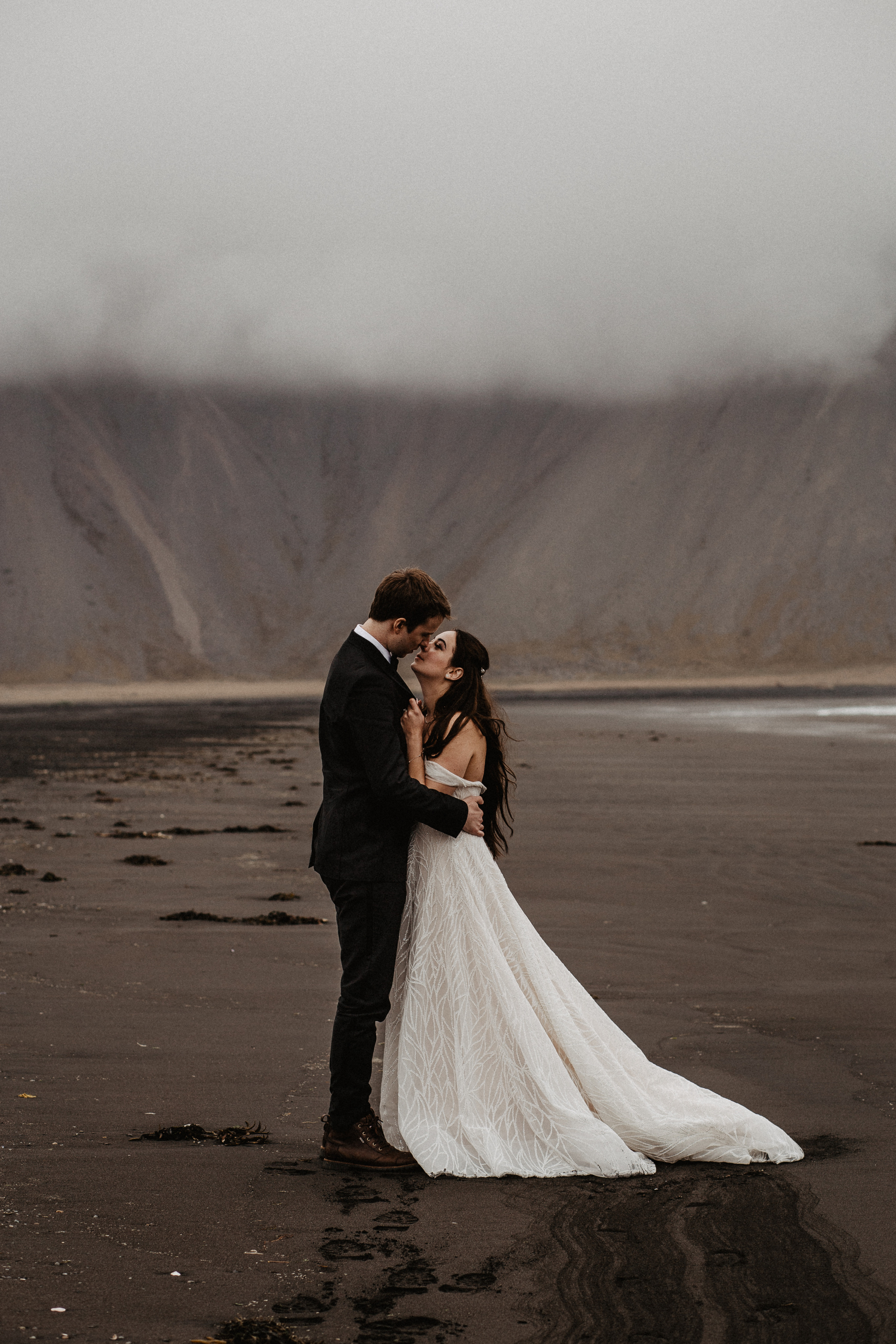 Elopement at secret canyon Iceland and diamond black beach. Iceland elopement photographer & videographer