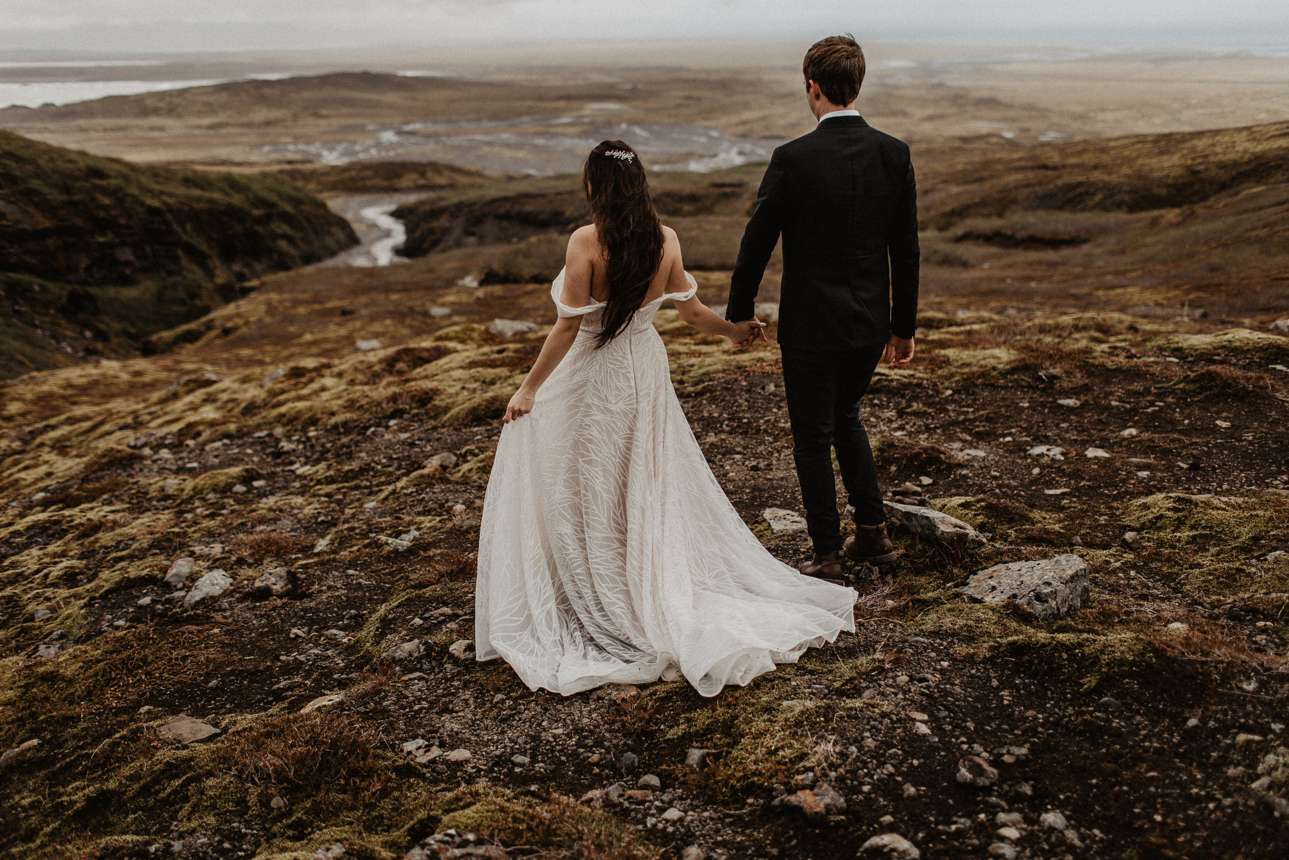 Elopement at secret canyon Iceland and diamond black beach. Iceland elopement photographer & videographer
