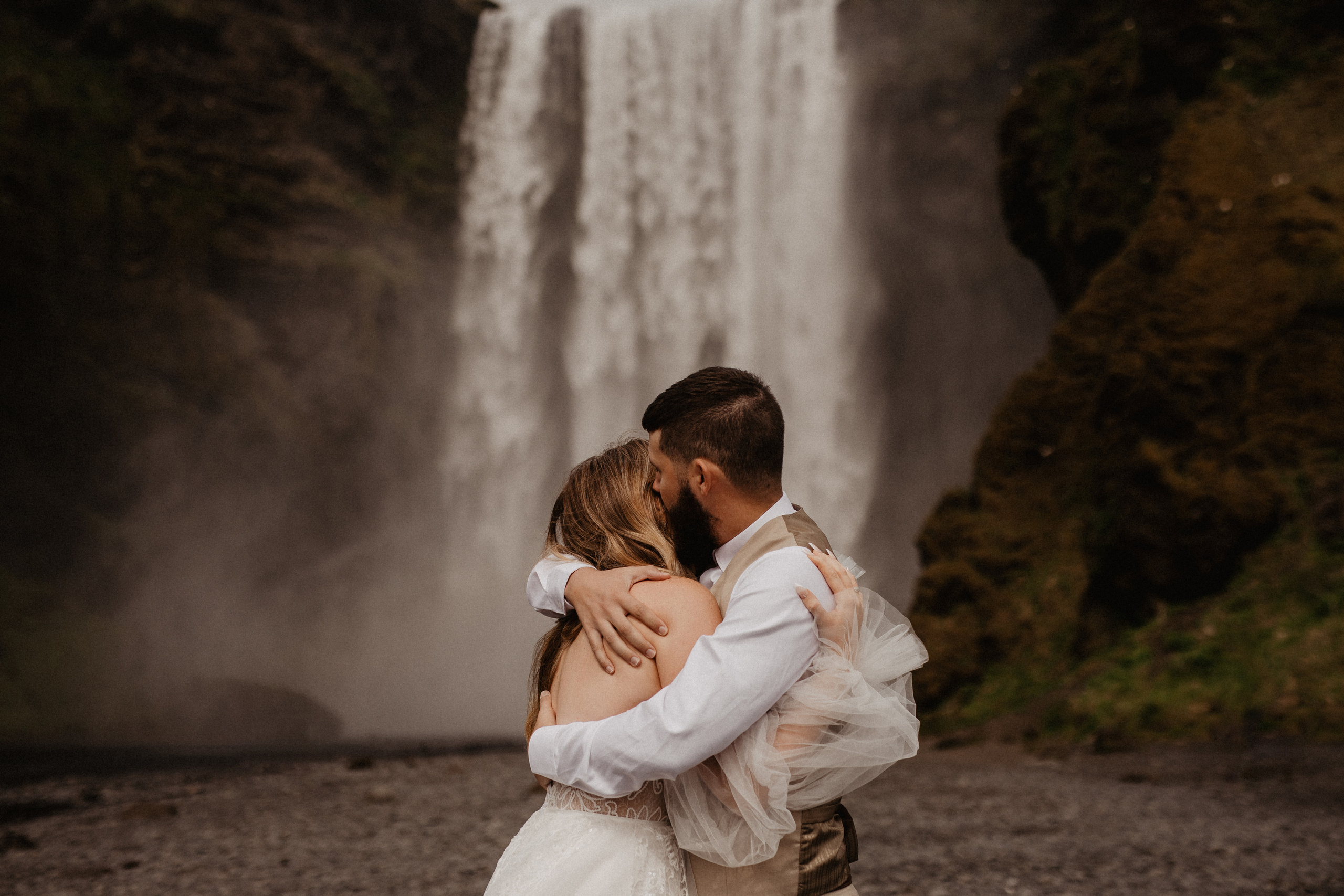 Vow exchanging ceremony in Iceland | Elopement in South Iceland. Iceland elopement photographer & videographer