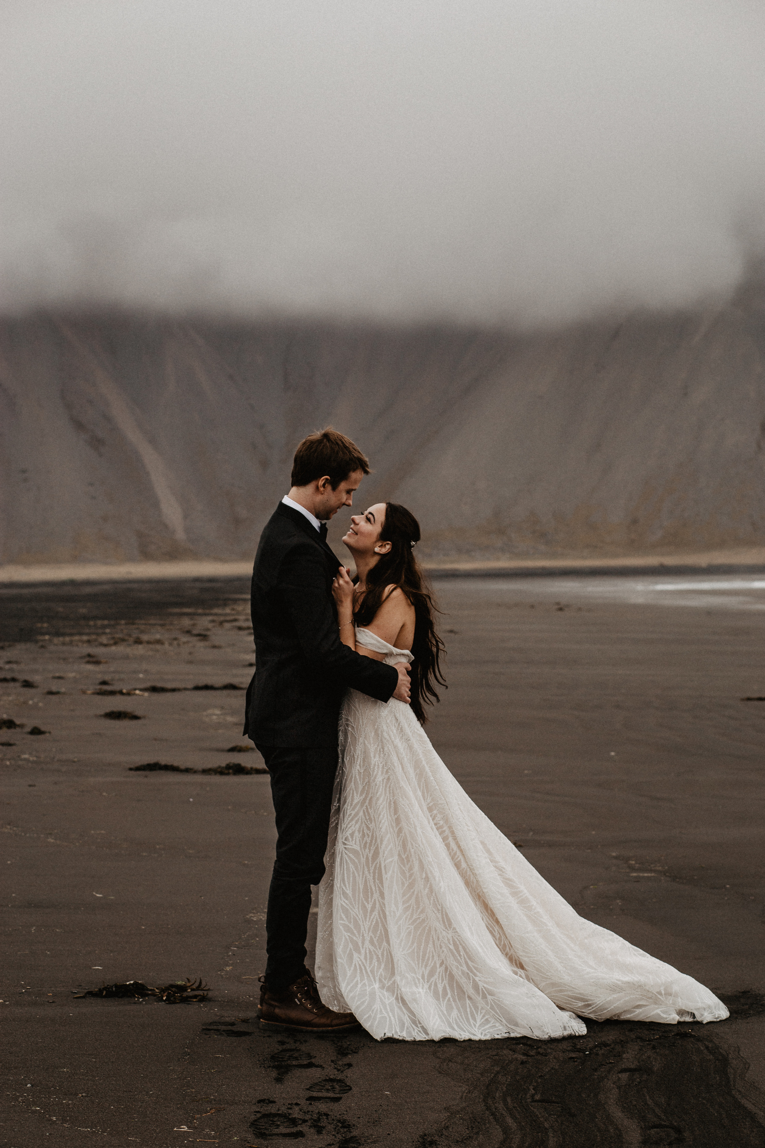 Elopement at secret canyon Iceland and diamond black beach. Iceland elopement photographer & videographer