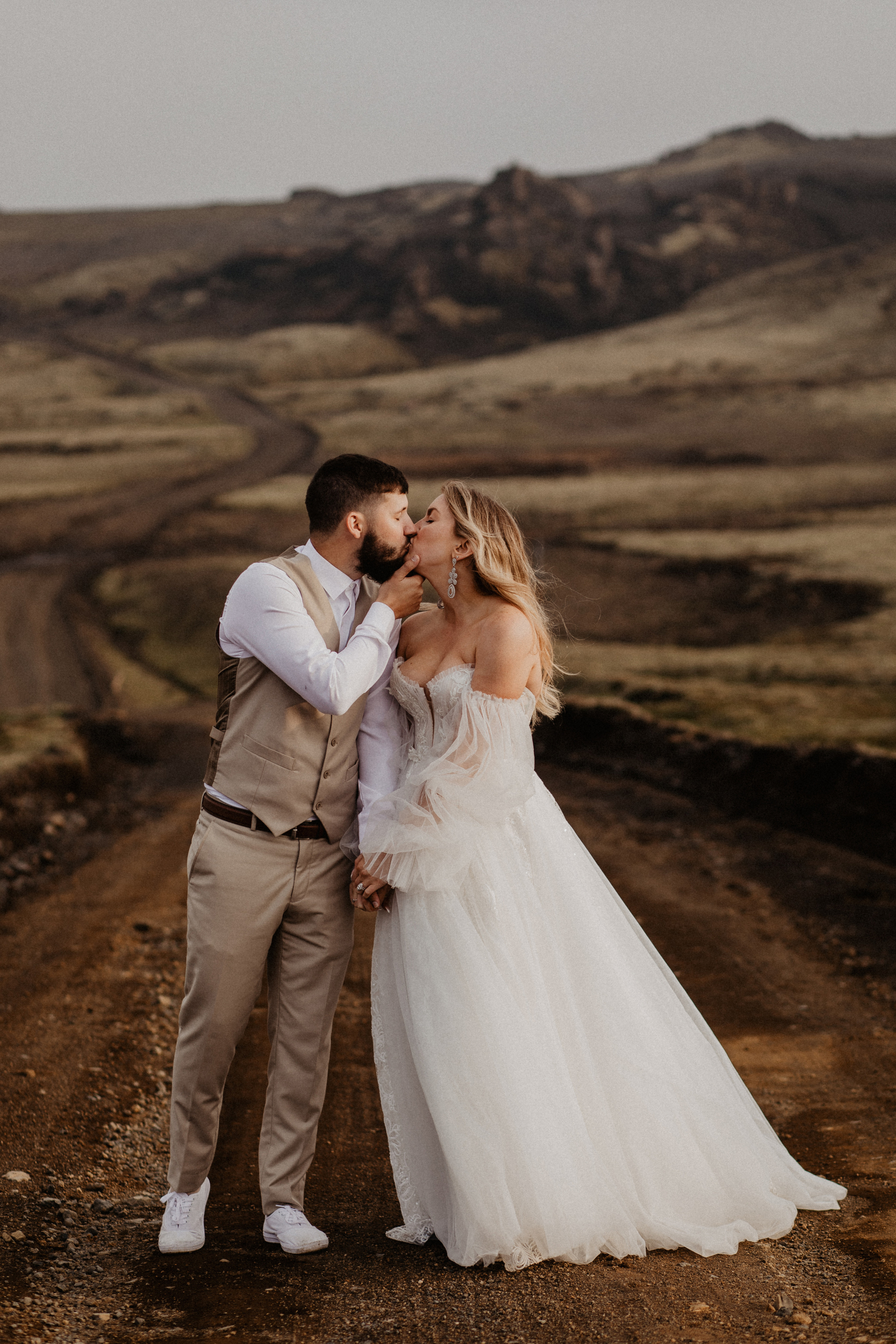 Vow exchanging ceremony in Iceland | Elopement in South Iceland. Iceland elopement photographer & videographer