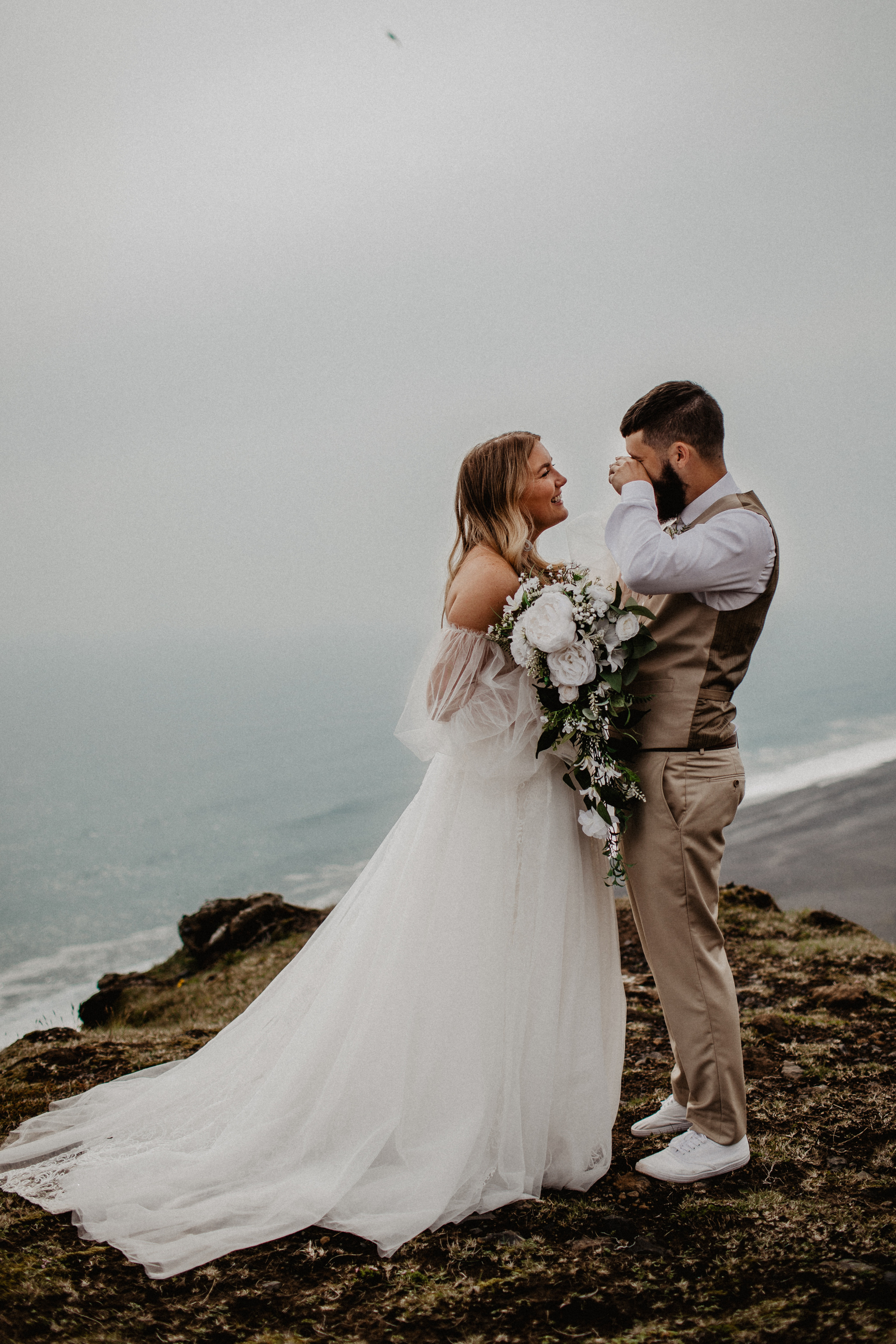 Vow exchanging ceremony in Iceland | Elopement in South Iceland. Iceland elopement photographer & videographer