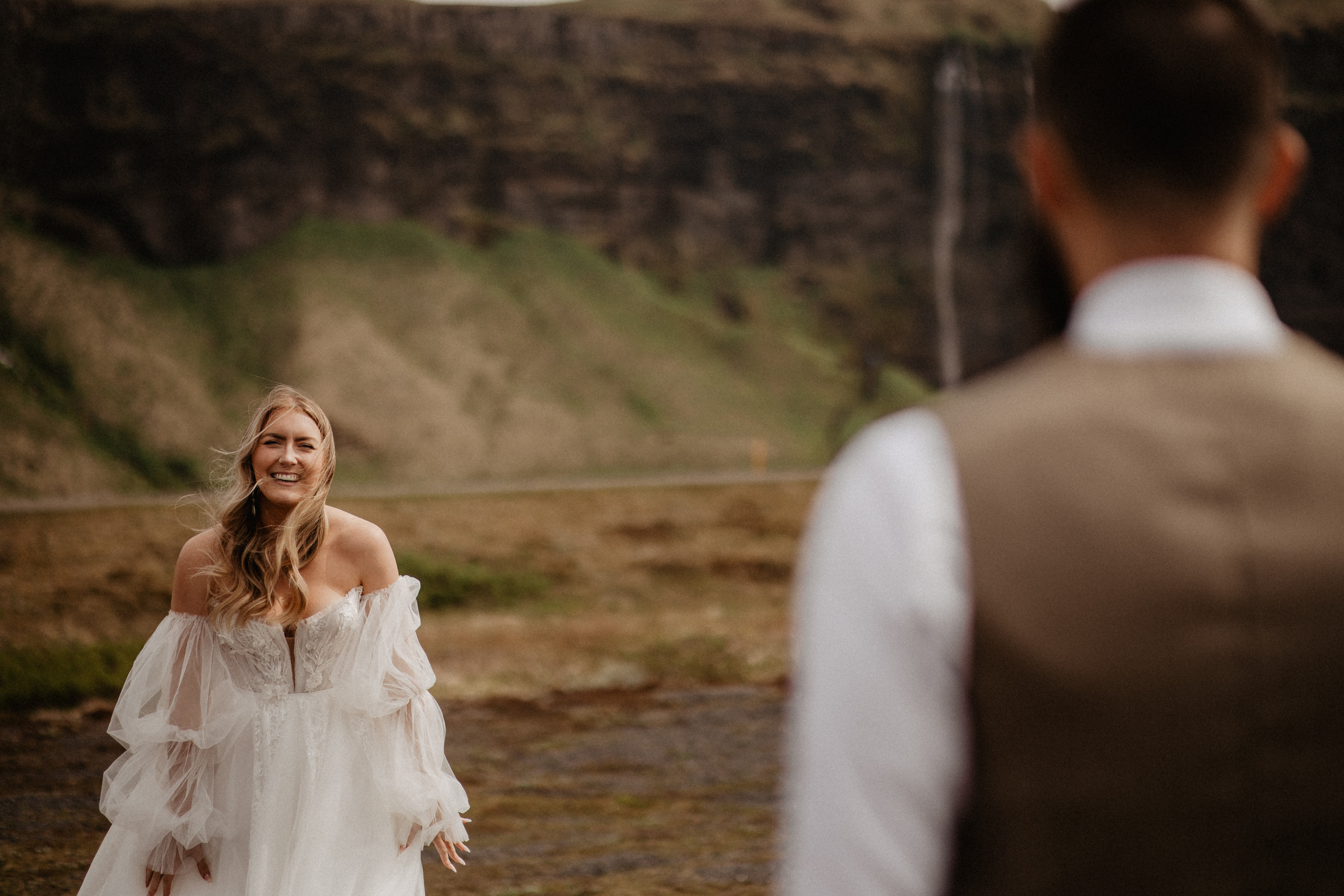 Vow exchanging ceremony in Iceland | Elopement in South Iceland. Iceland elopement photographer & videographer