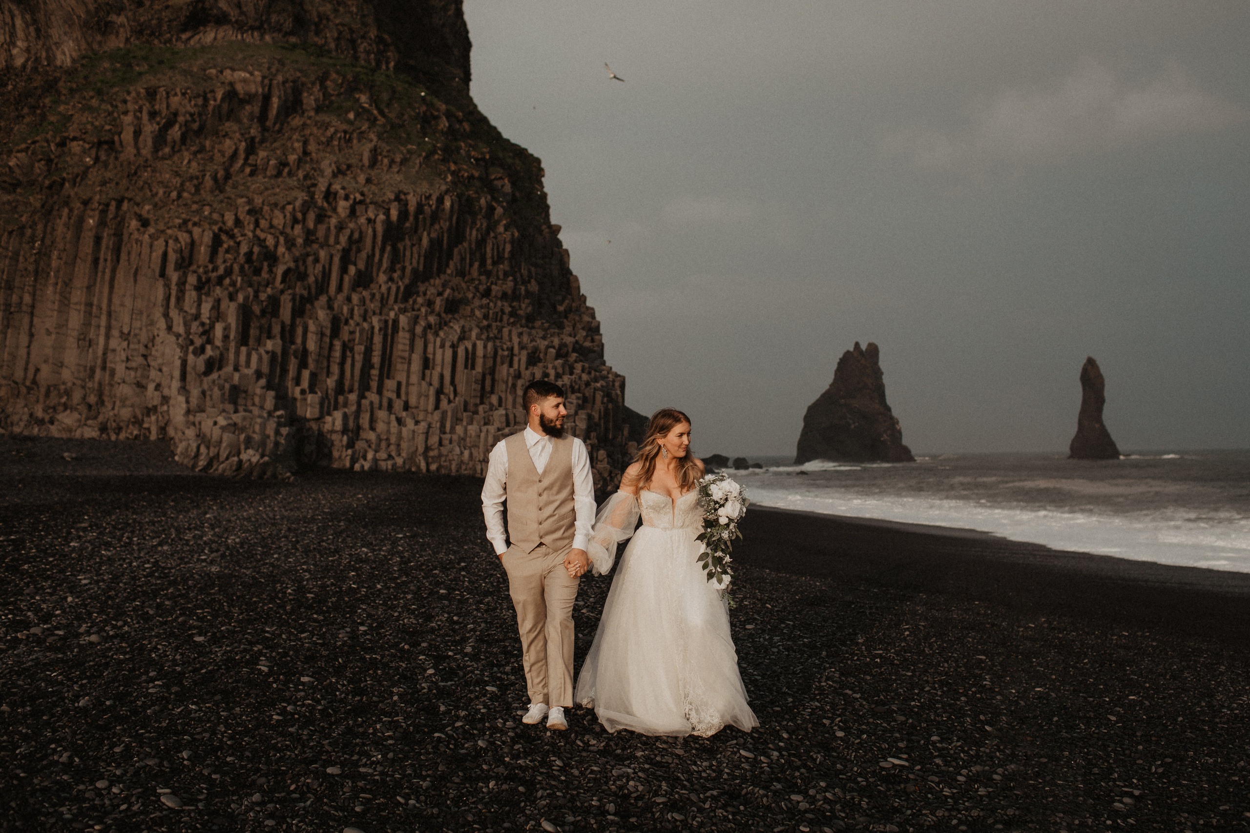 Vow exchanging ceremony in Iceland | Elopement in South Iceland. Iceland elopement photographer & videographer