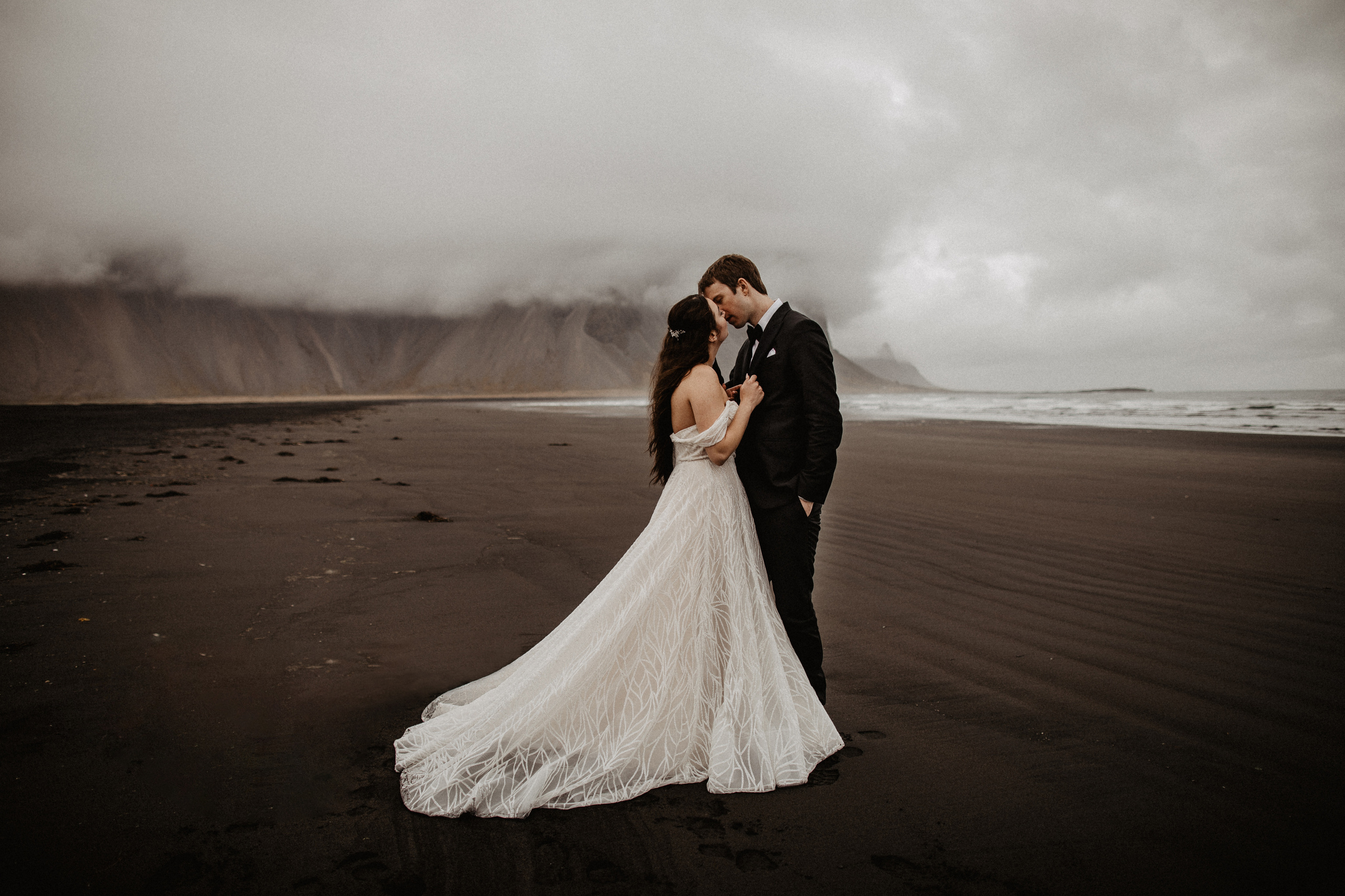 Elopement at secret canyon Iceland and diamond black beach. Iceland elopement photographer & videographer
