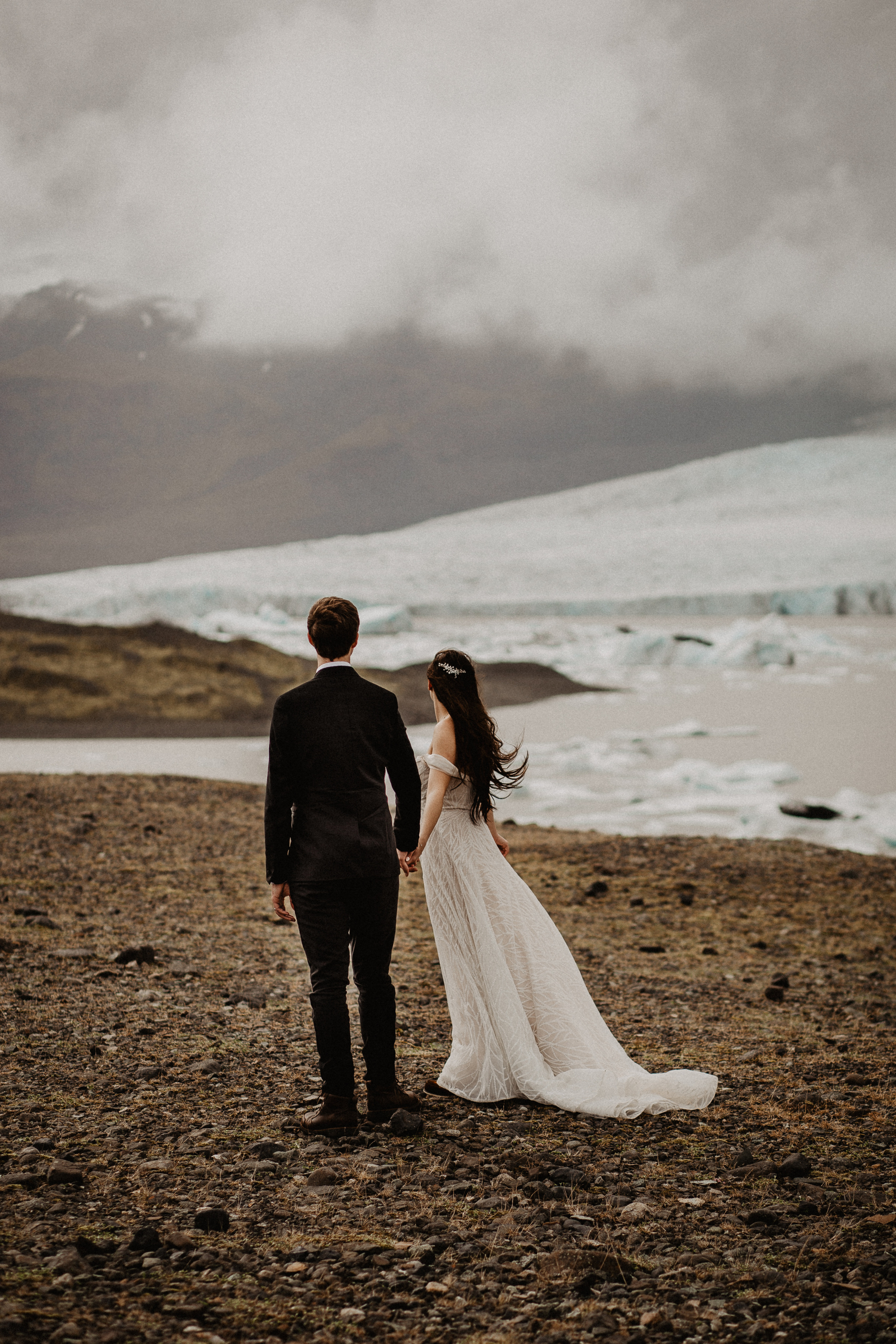 Elopement at secret canyon Iceland and diamond black beach. Iceland elopement photographer & videographer
