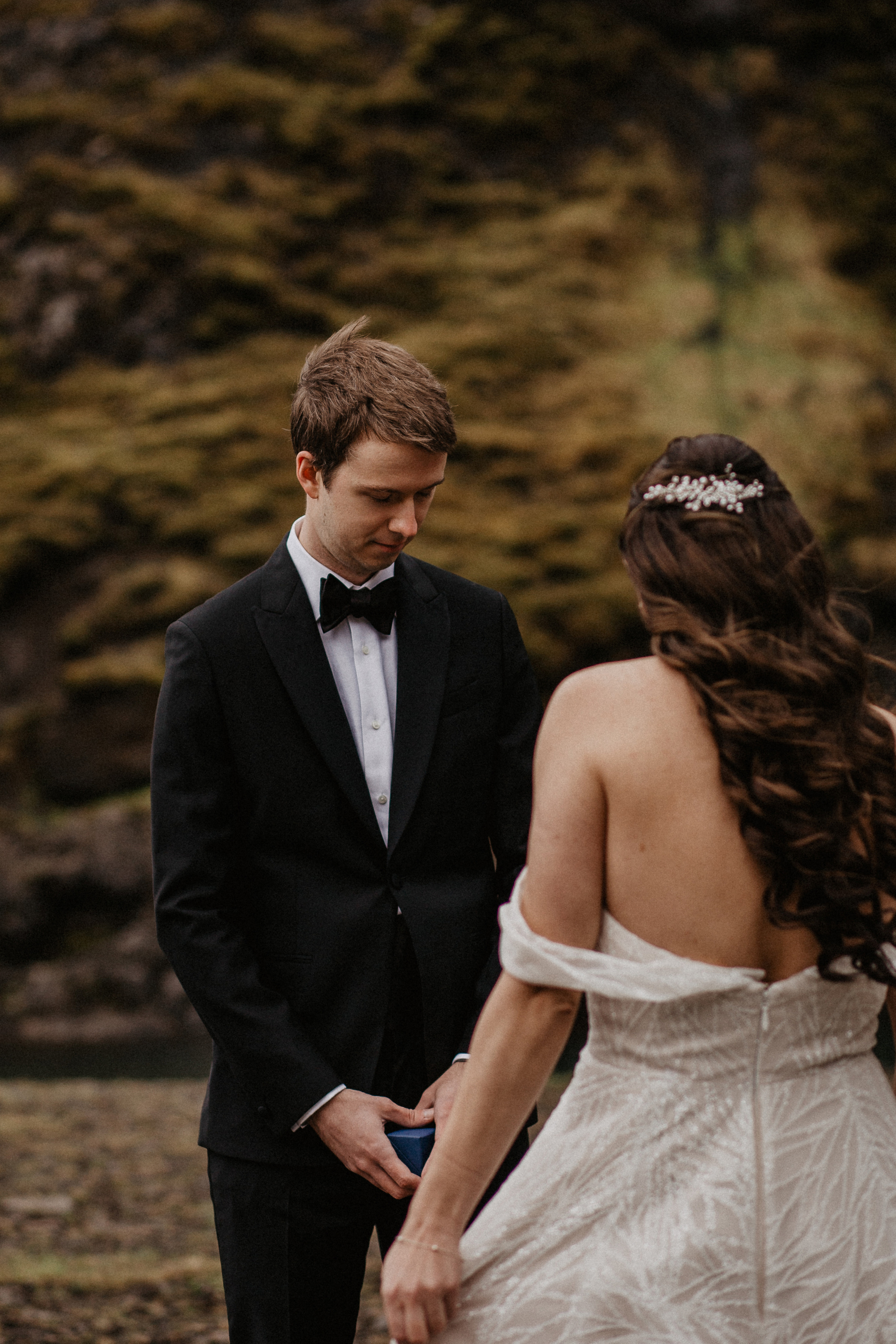 Elopement at secret canyon Iceland and diamond black beach. Iceland elopement photographer & videographer