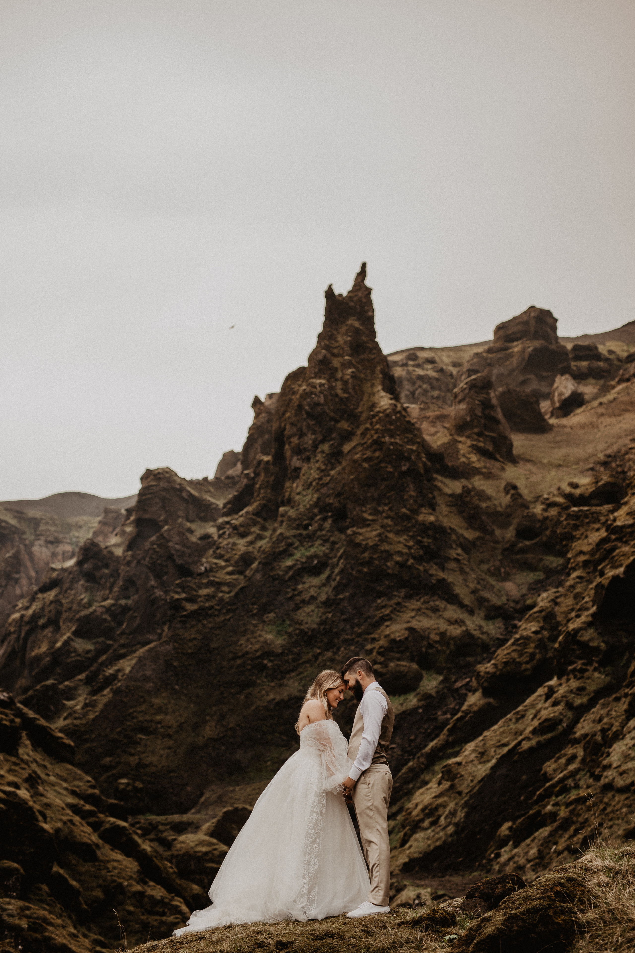 Vow exchanging ceremony in Iceland | Elopement in South Iceland. Iceland elopement photographer & videographer