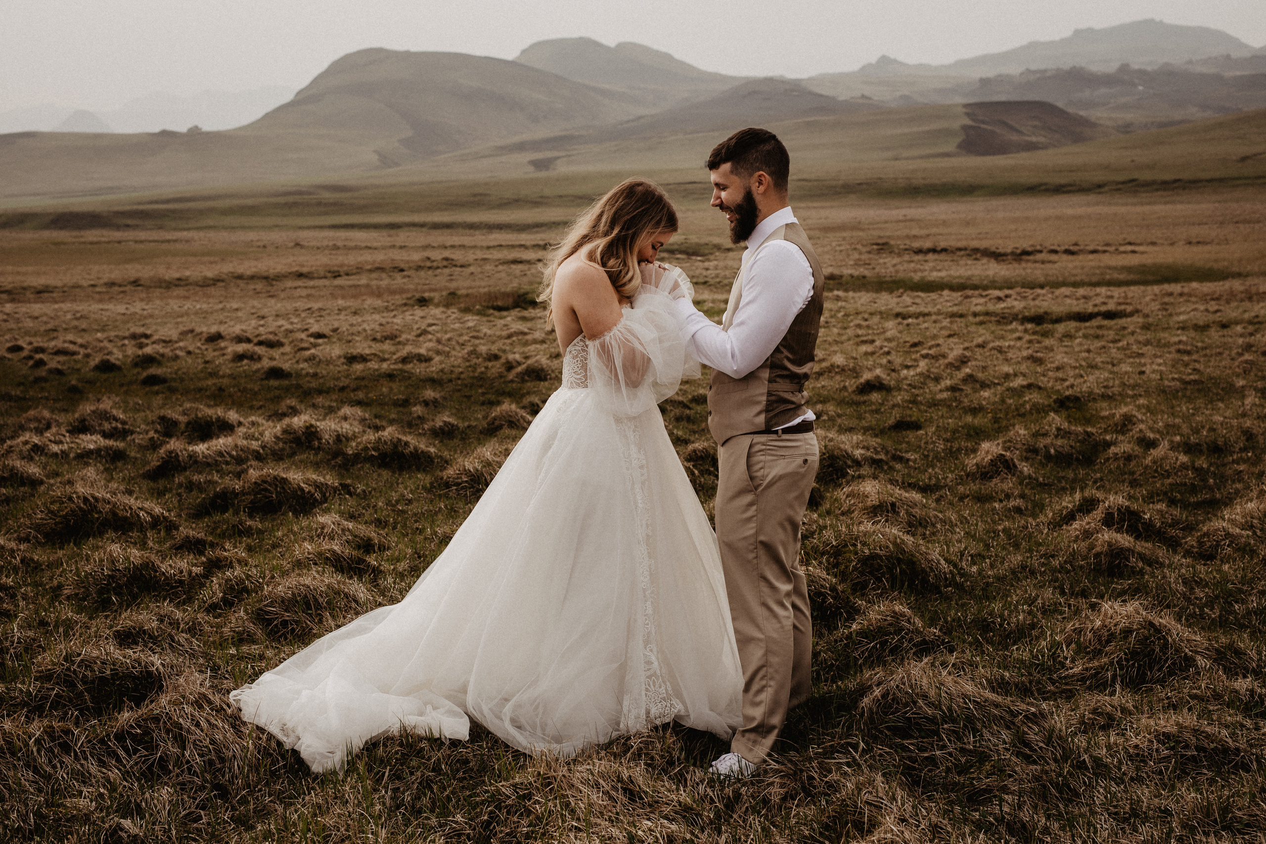 Vow exchanging ceremony in Iceland | Elopement in South Iceland. Iceland elopement photographer & videographer