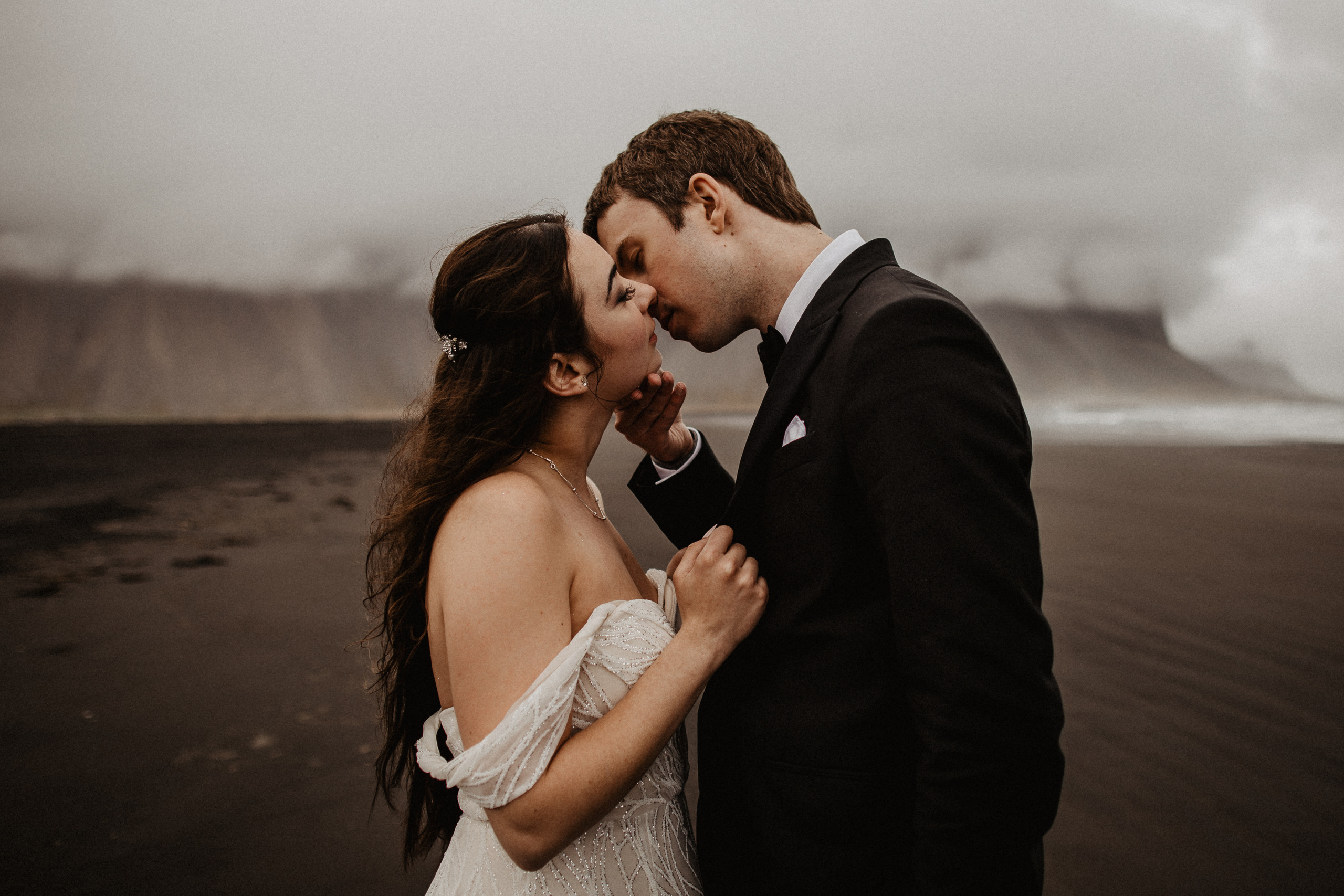 Elopement at secret canyon Iceland and diamond black beach. Iceland elopement photographer & videographer