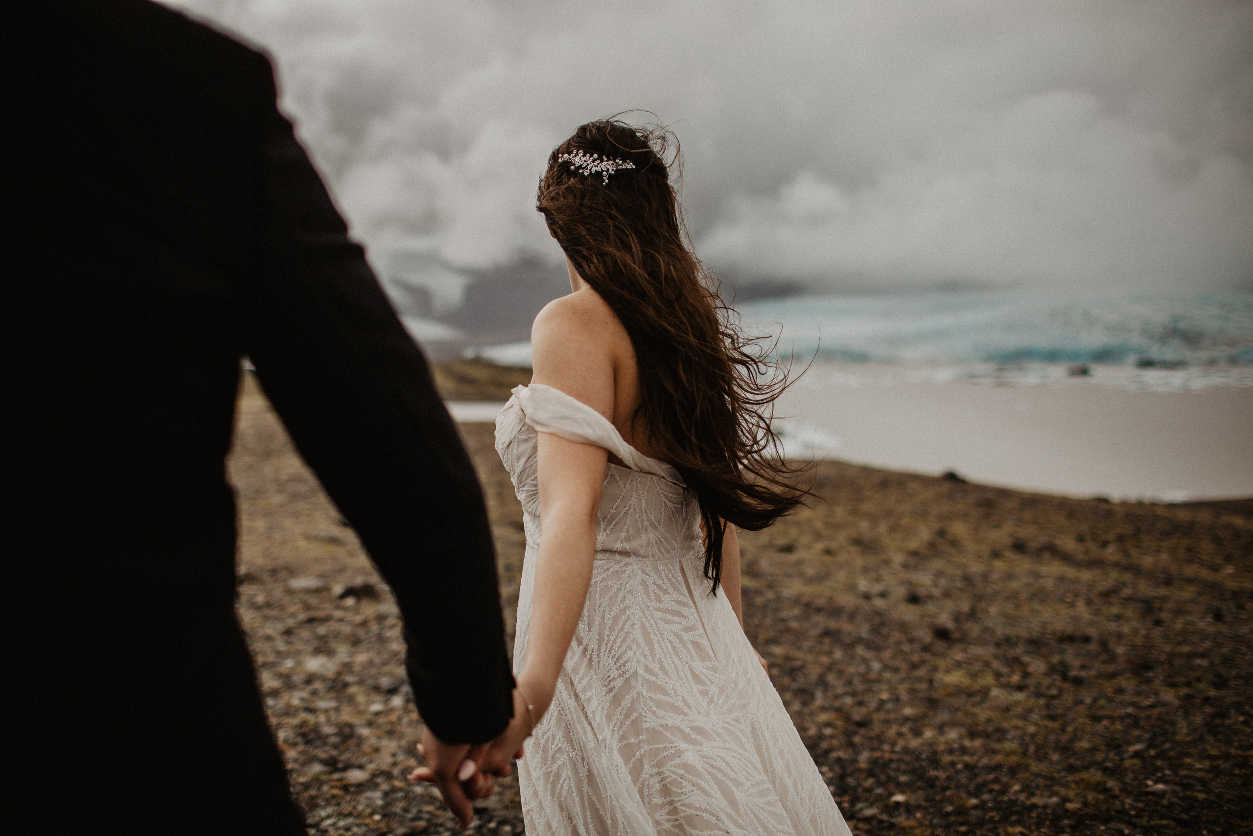 Elopement at secret canyon Iceland and diamond black beach. Iceland elopement photographer & videographer