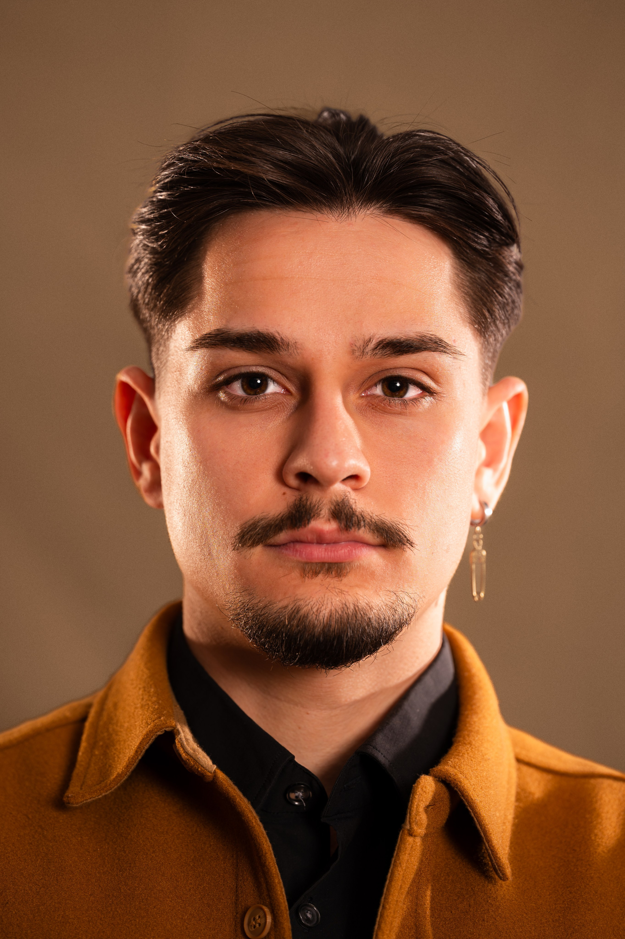 Fotograf de Sport, Portret, Produs, Corporate, Cultural și Evenimente în Galați | Valentin Stanciu