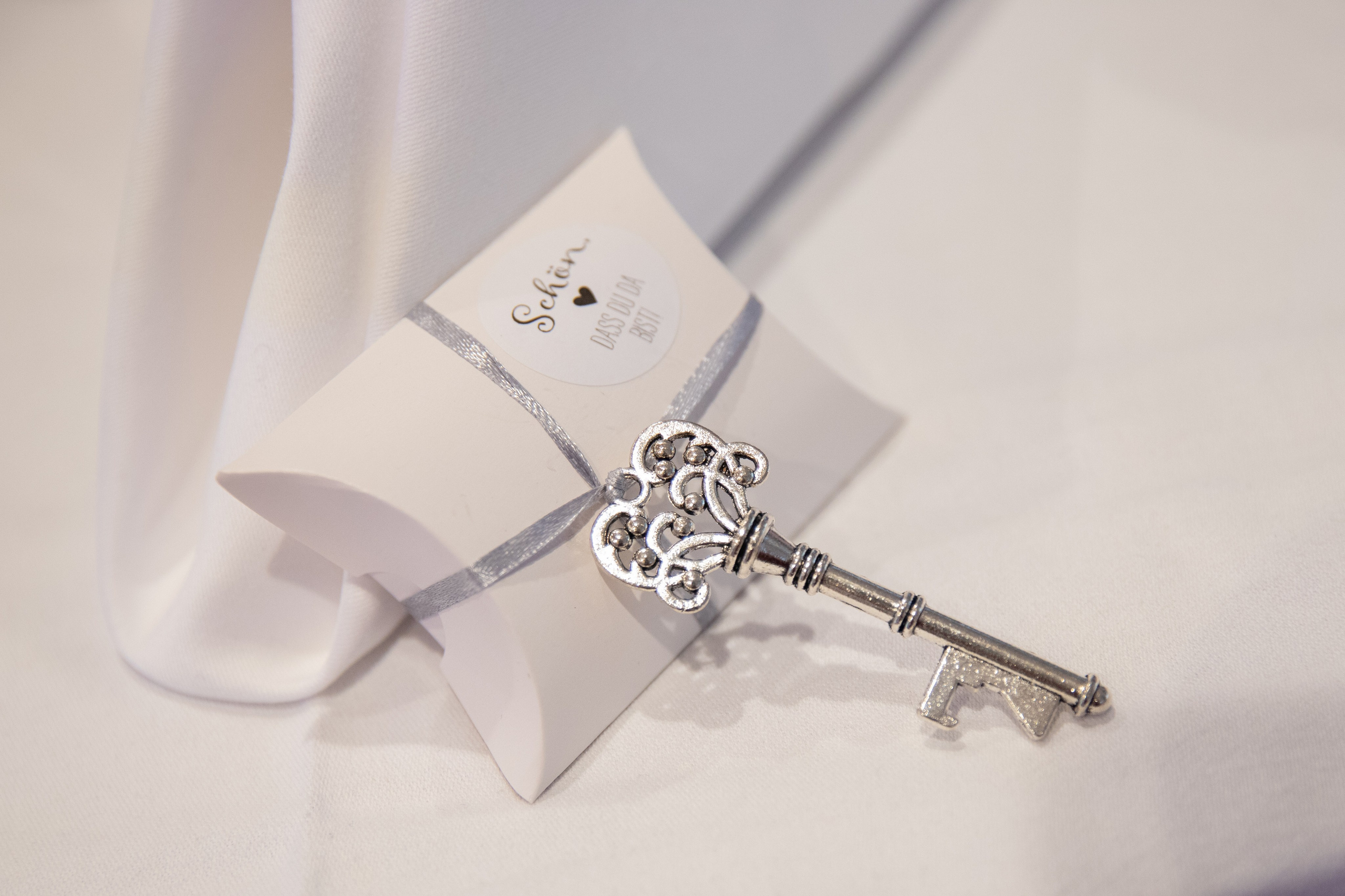 Kirchliche Hochzeit in Herborn. Fotograf NRW aus Wickede Ruhr, Milla Kunst