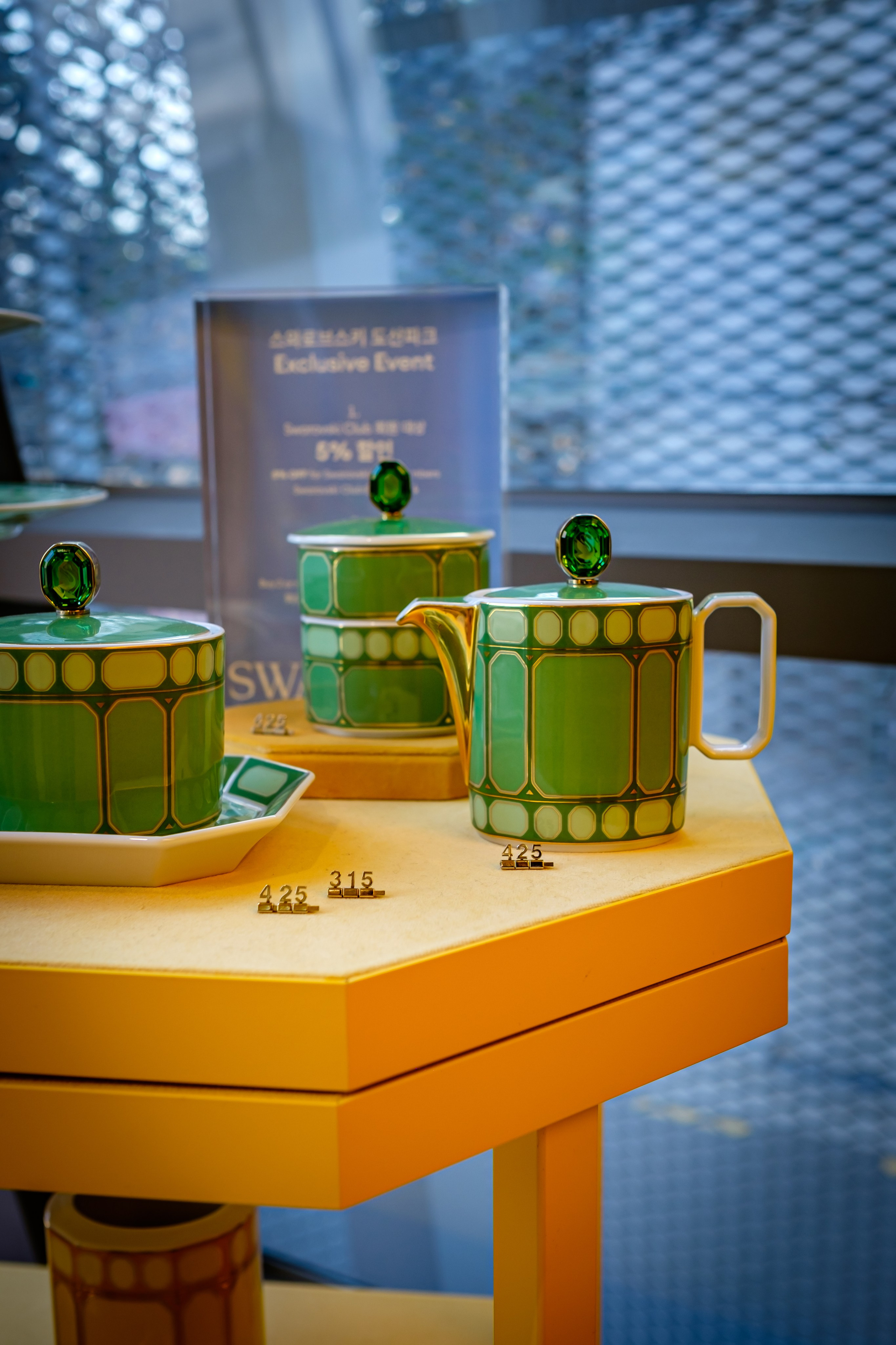 SWAROVSKI. Photographer in Seoul Dobrokvashina Natalya