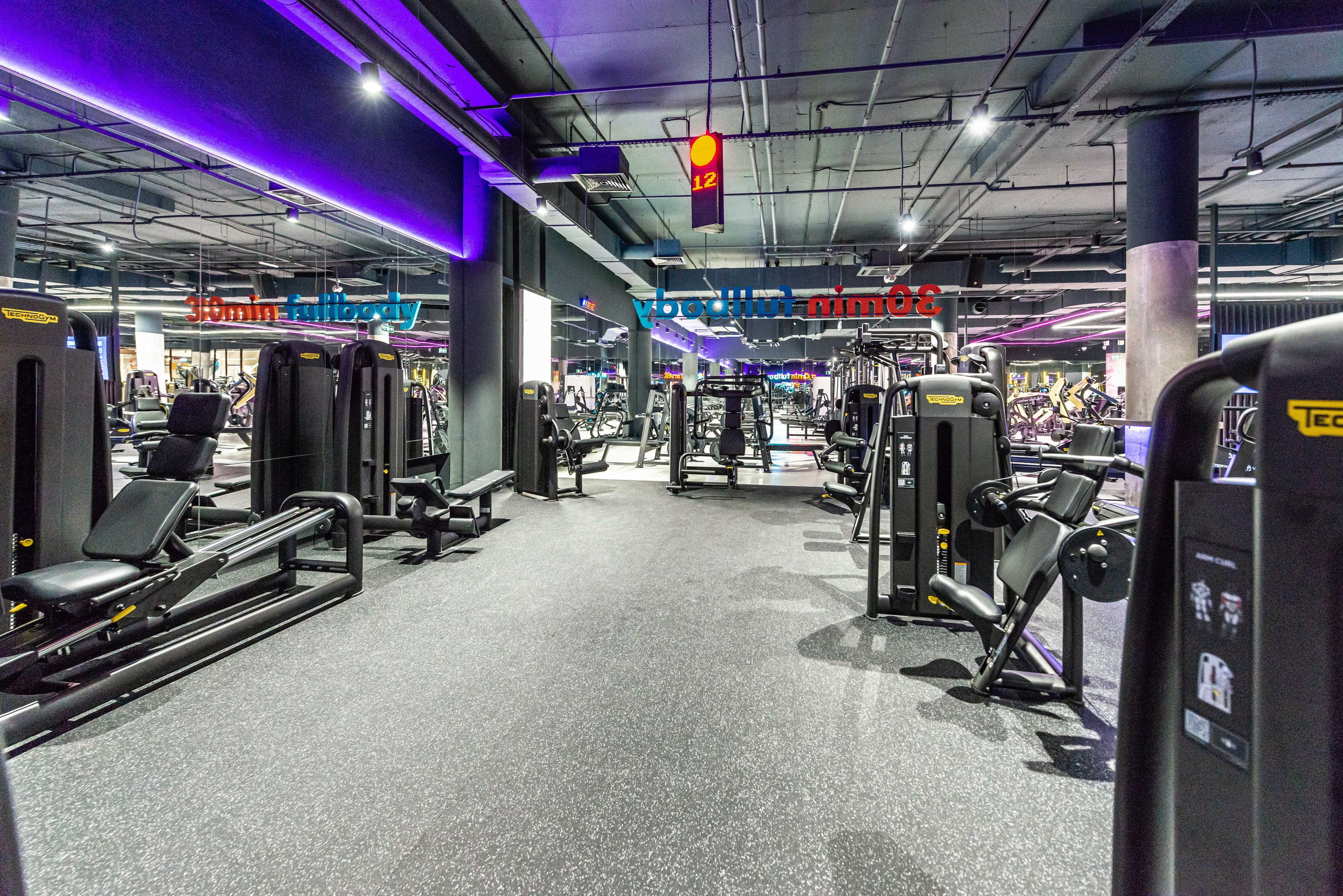 DDX Fitness в Место встречи Киргизия. ФОТОГРАФ МЕКСИКА КИНТАНА-РОО