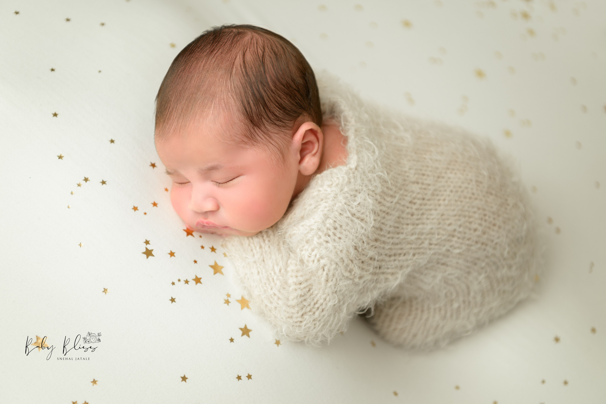 Best newborn photography in Doha Qatar