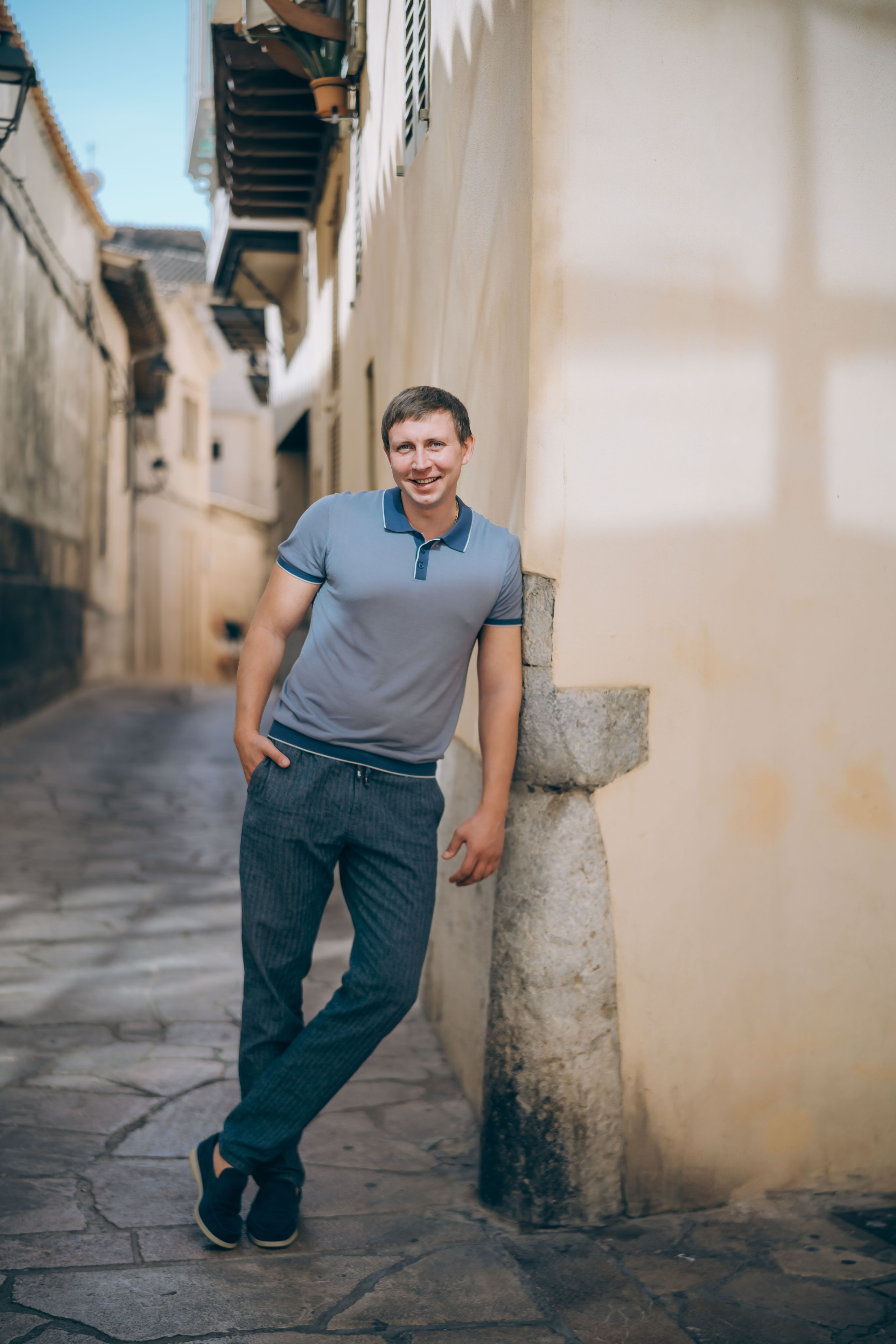 Max and his light. Photographer in Mallorca