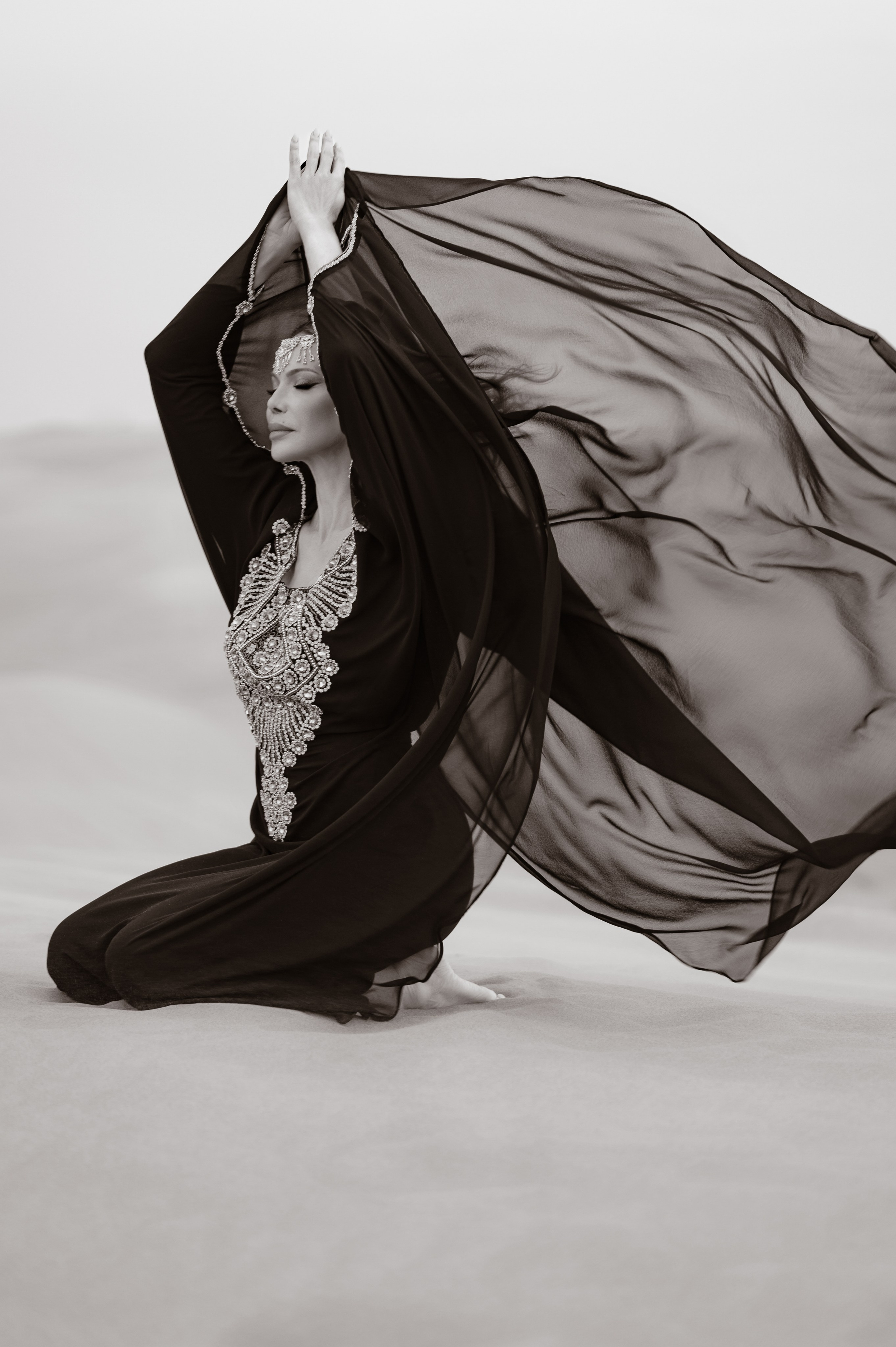 Fashion Photographer and Videographer in Dubai. Fashion & Commercial Photographer in Dubai | Hanna Baranava
