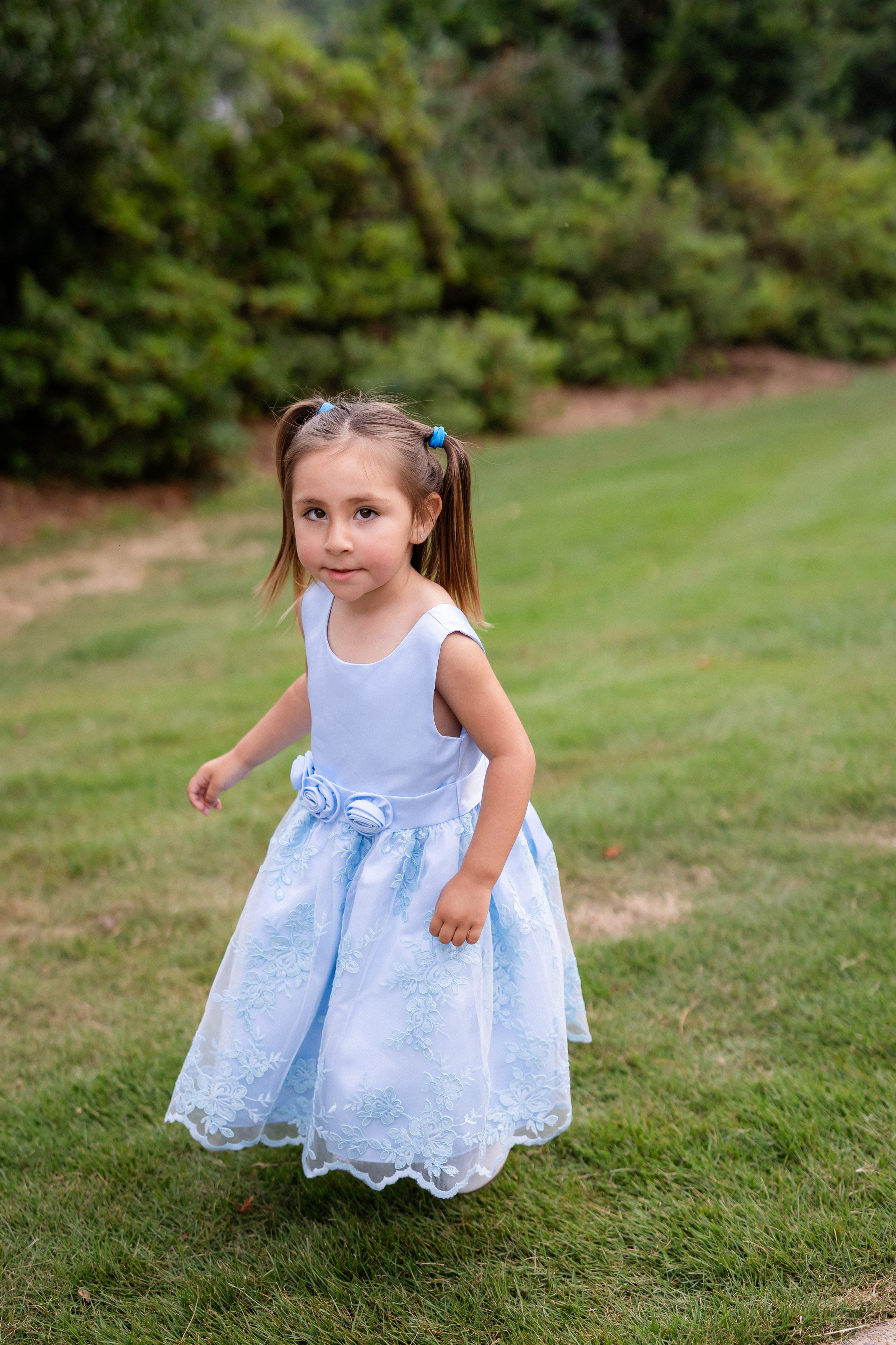 Lester & Annalise’s Romantic Summer Wedding at Gassaway Mansion in Greenville, SC. Wedding and portrait photography in Greenville SC