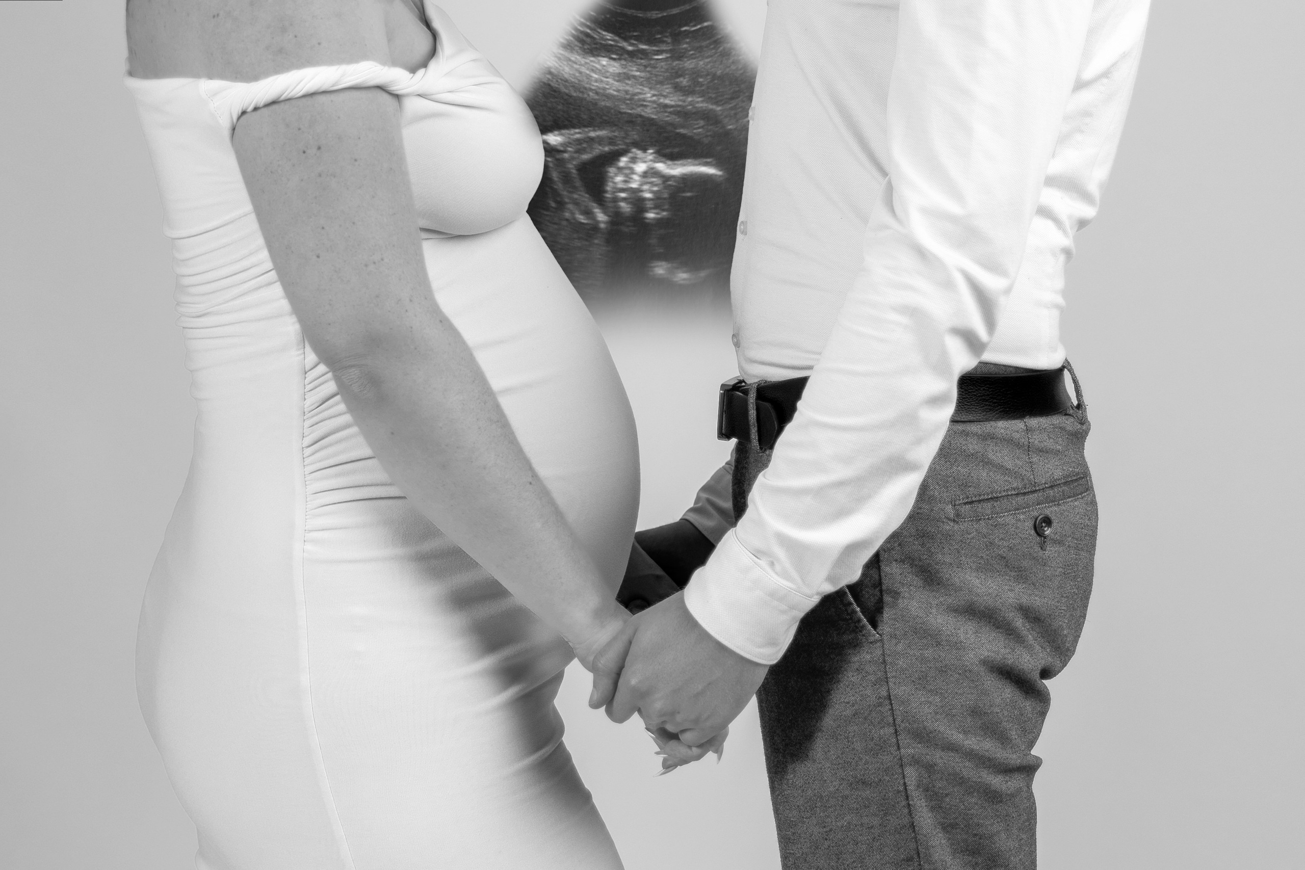 Maternity Photoshoot in Dresden — Studio & Outdoor. Family & Maternity Photographer in Dresden Tatiana Mudryak