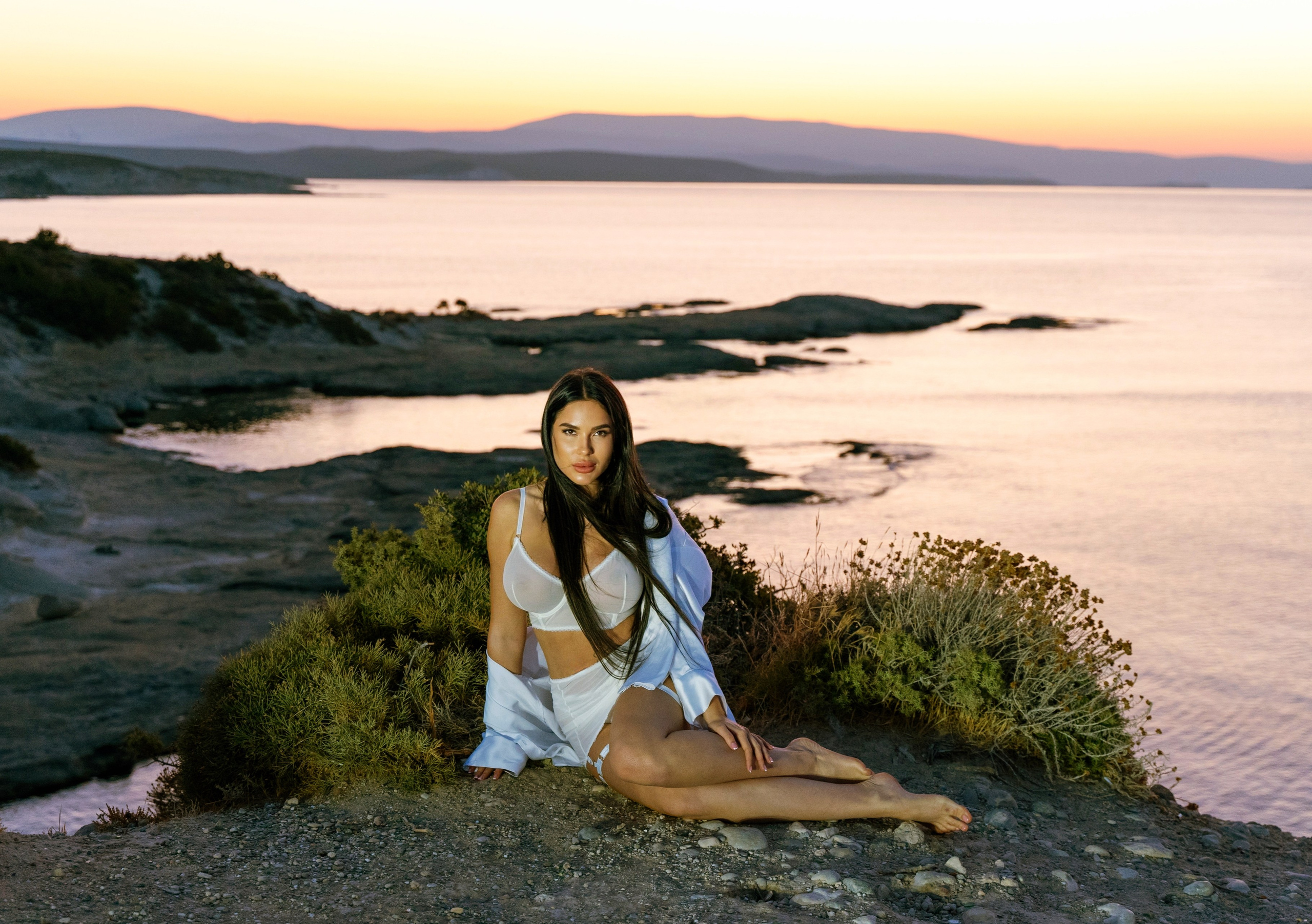 Irina photographer based in Antalya. Available for photoshoots in Kemer, Belek, Side, Bodrum, Kaş, and Fethiye