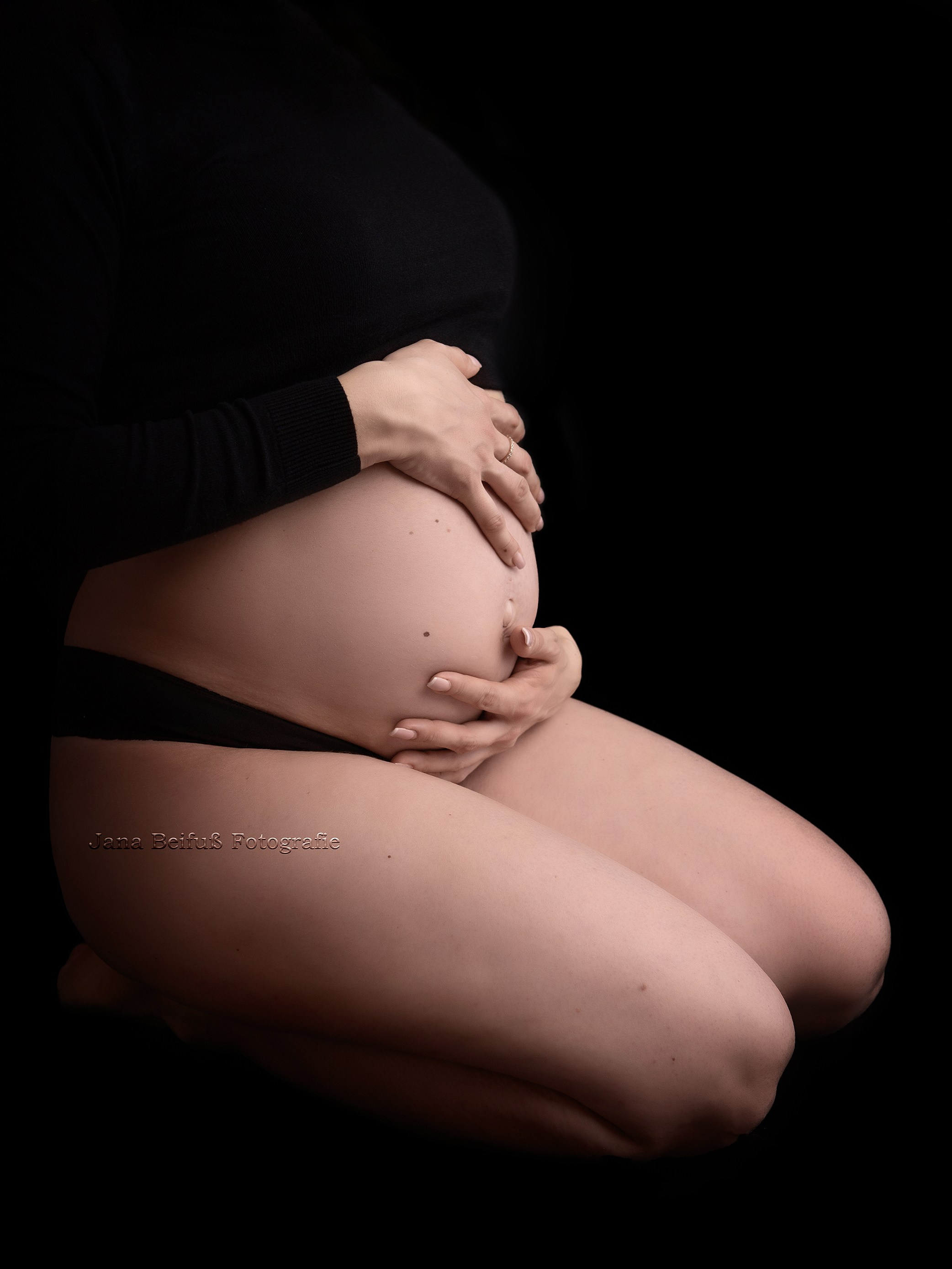 fotograf weißenhorn newborn shooting babybauch shooting baby fotoshooting babybauch shooting in der nähe kinderklinik ulm donauklinik neu ulm kinderklinik memmingen jana beifuß fotografie