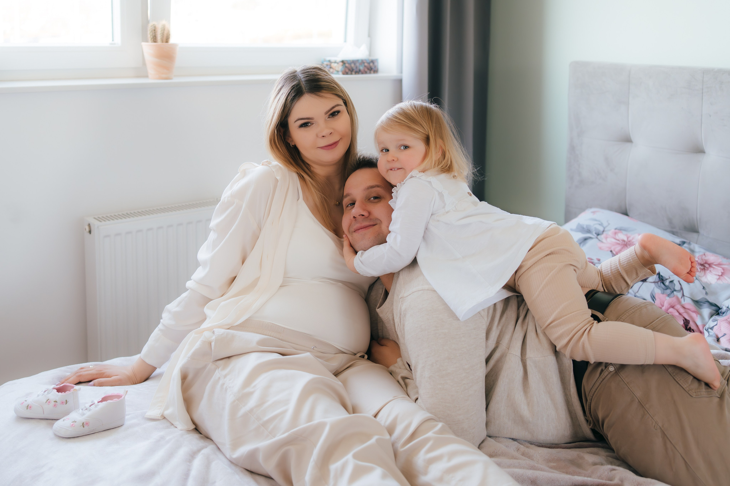 SESJE CIĄŻOWE I NOWORODKOWE. Fotograf ślubny & lifestyle Gdańsk, Karolina Baczewska