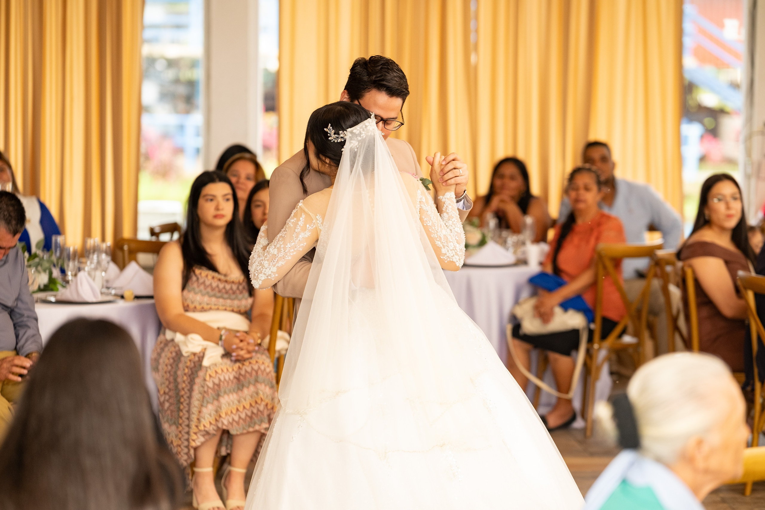 Abi & Gio. Daniel Brand | Fotografía de Bodas y Comercial en Honduras