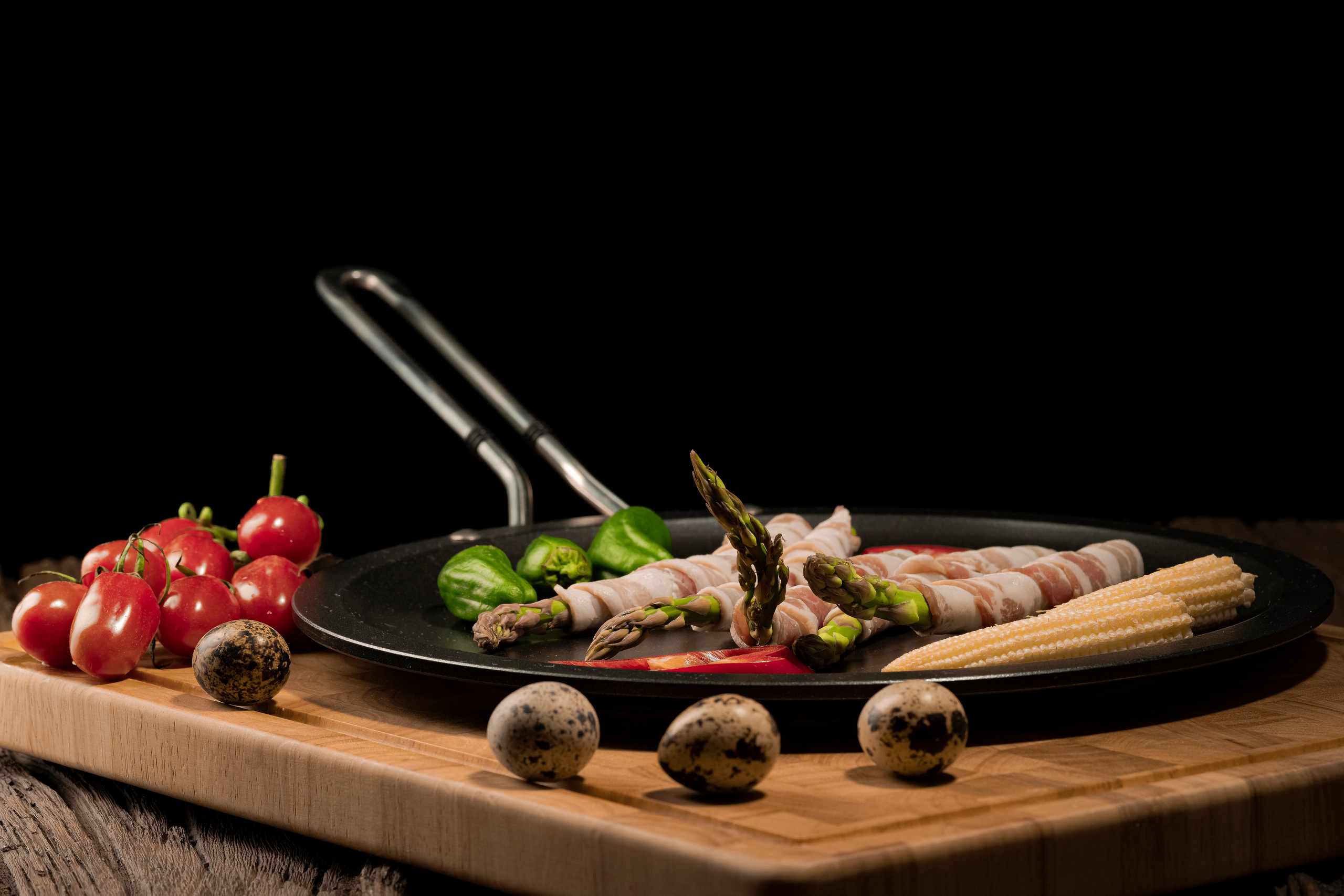 Spargel mit speck zum Frühstück. LUKIN IGOR Photography