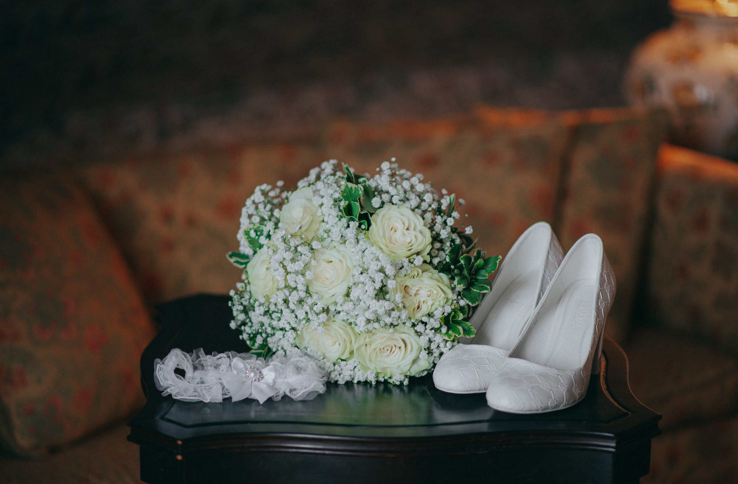 Vestuvių fotosesija, pasiruošimas, Vestuvių pasiruošimo fotografavimas. Vestuvių fotografas Vilnius Trakai kaina vestuvių fotografavimas fotografė personal.lt photogrpahy kainos jaunoji jaunikis nuotaka santuoka vestuvės, profesionali natūrali meninė reportažinė klasikinė fotosesija