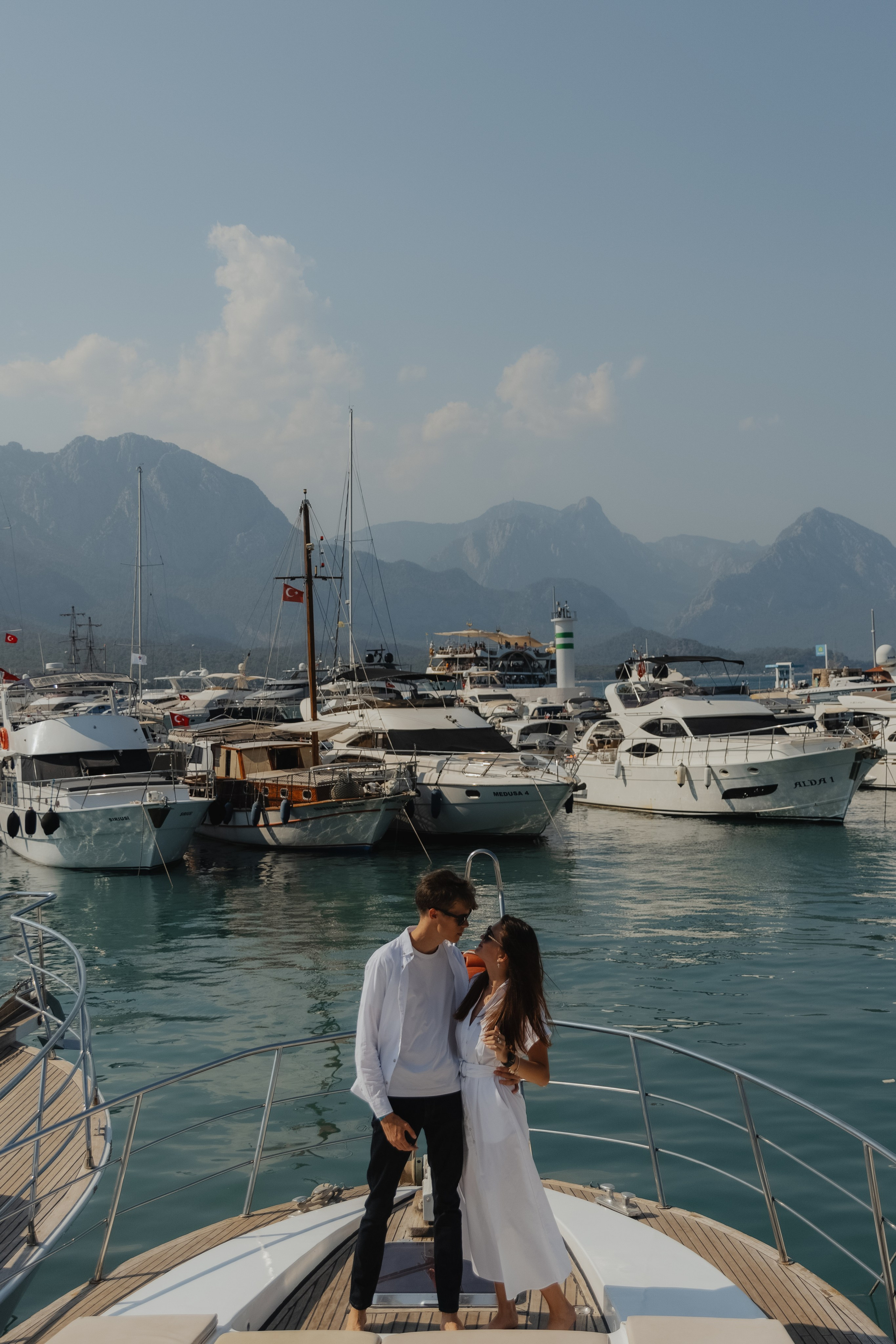Предложение руки и сердца на яхте. Предложение руки и сердца на яхте в Турции. Предложение руки и сердца на яхте в Алании. Предложение руки и сердца на яхте в Кемере. Предложение руки и сердца на яхте в Анталии. Фотосессия на яхте в Бодруме. Предложение руки и сердца на яхте в Бодруме. Предложение руки и сердца организация под ключ Турция. Романтическое Предложение руки и сердца на яхте. Предложение руки и сердца .