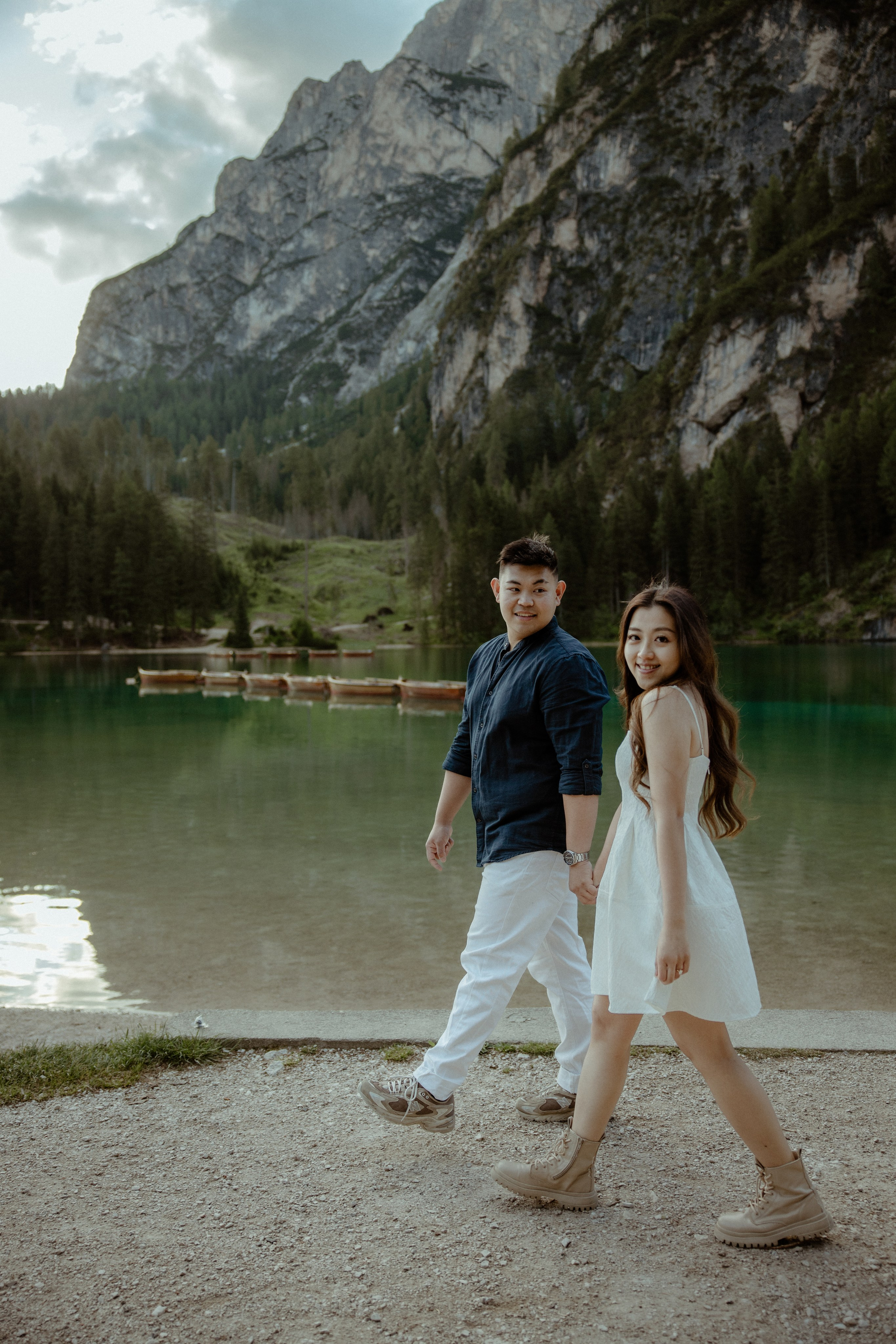 Sunrise proposal at Lago di Braies | Dreamy engagement in the Dolomites. Iceland elopement photographer & videographer