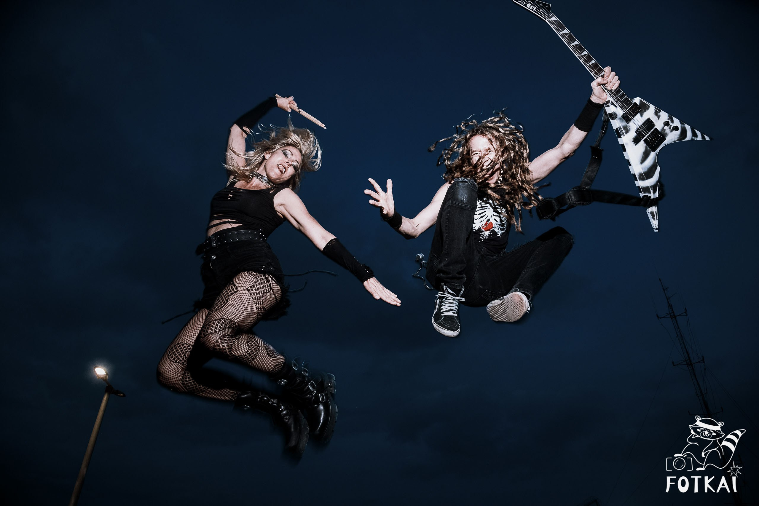 KrashKarma: cuando dos se convierten en la bestia del metal | FOTKAI