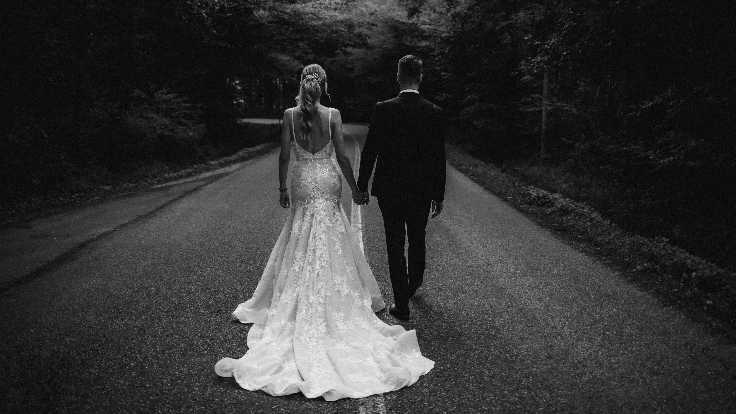 Destination wedding photographer in Serbia Svetozar Gardinovački