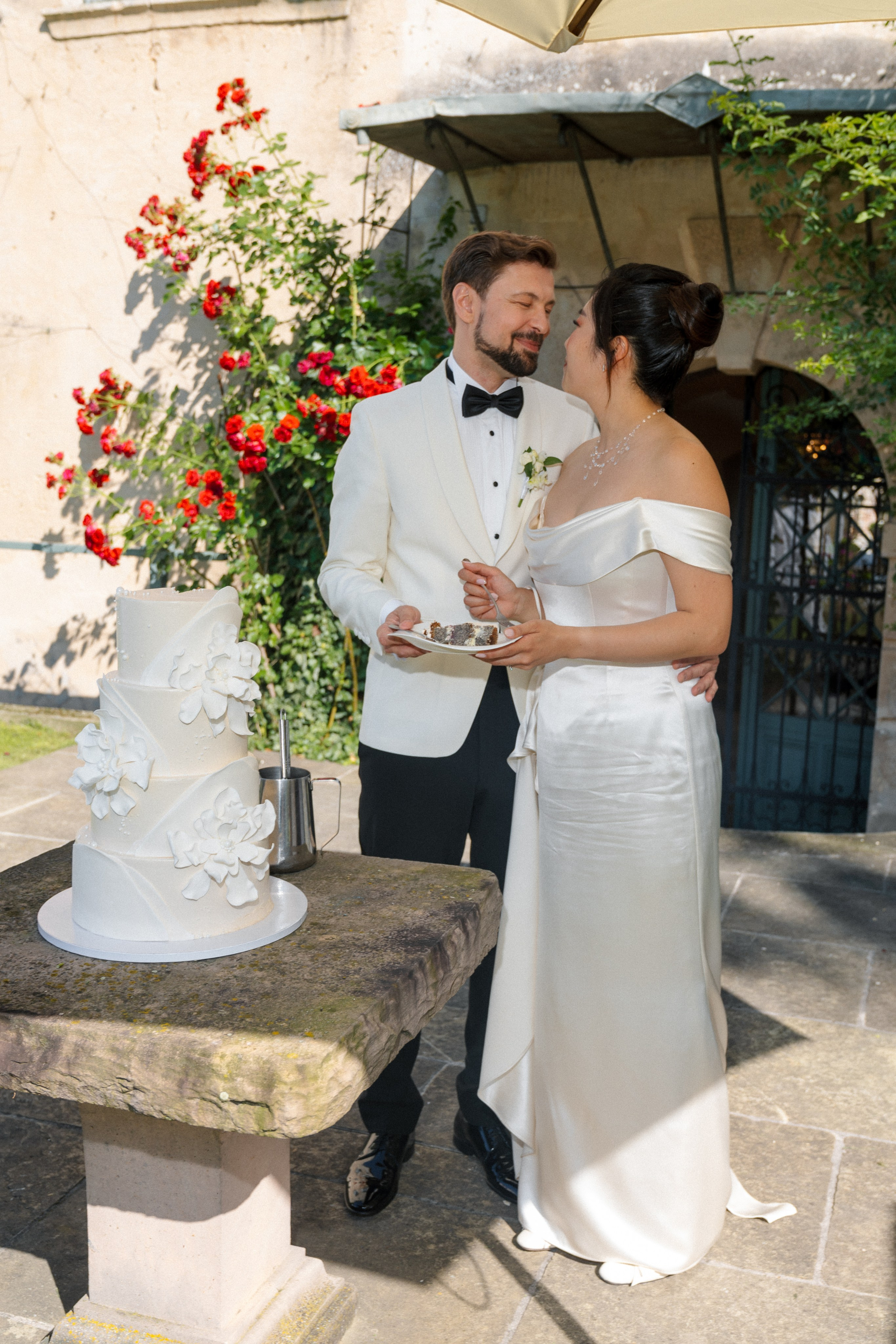 Susan & George · Wedding at Schloss Walpersdorf. Raw Studio: Capturing Elegant weddings accross Europe