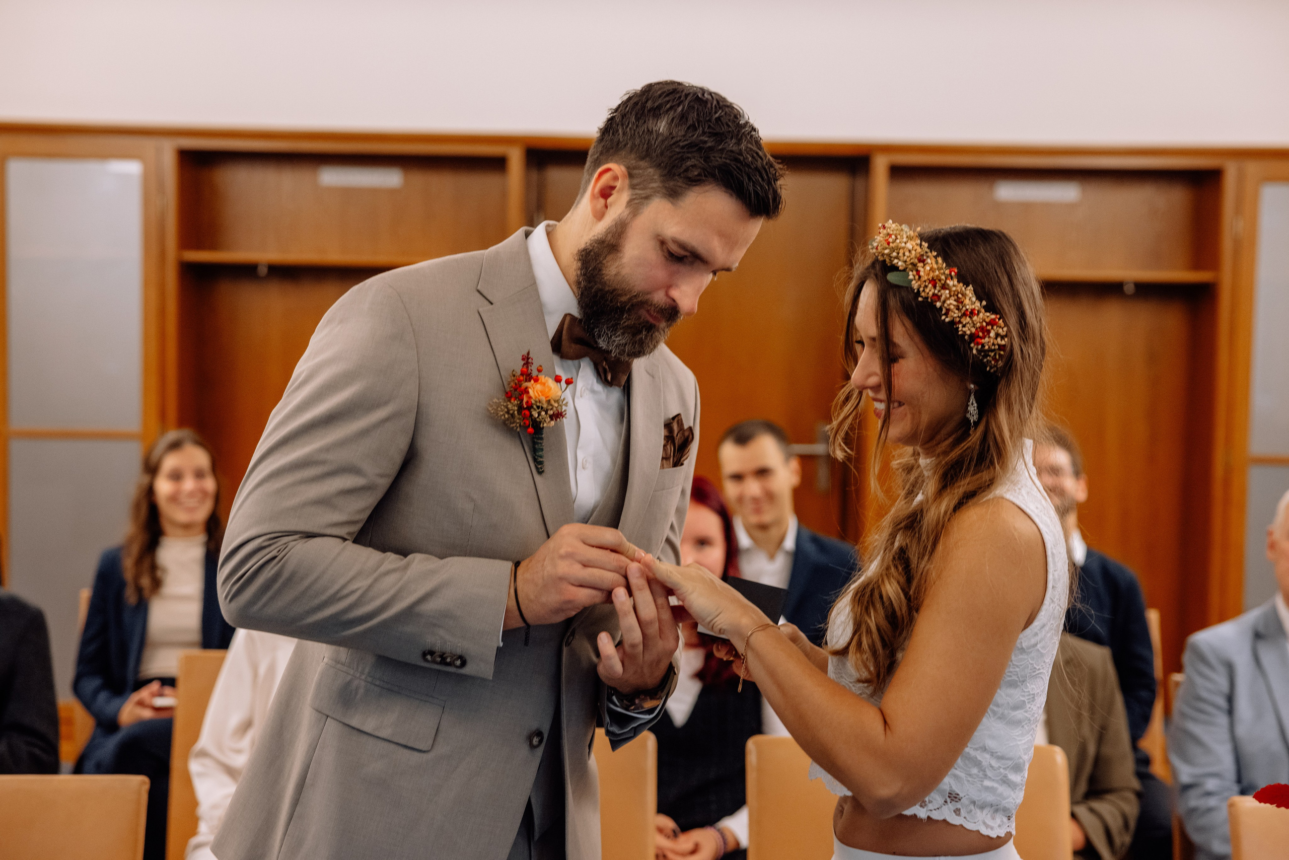Herbsthochzeit im Standesamt Schwabing. Hochzeitsfotograf München Taufe Familienfotograf Tanja Mauke