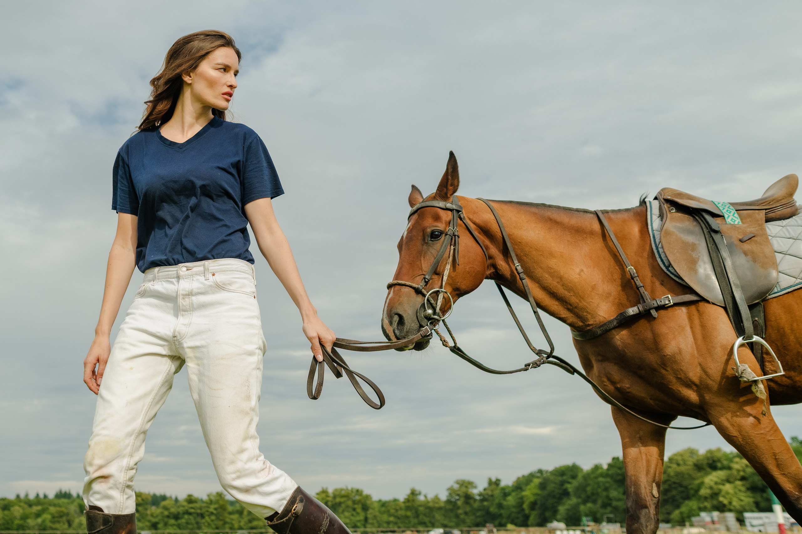 Cowgirl Spirit: An Equestrian Portrait Session in Chantilly
