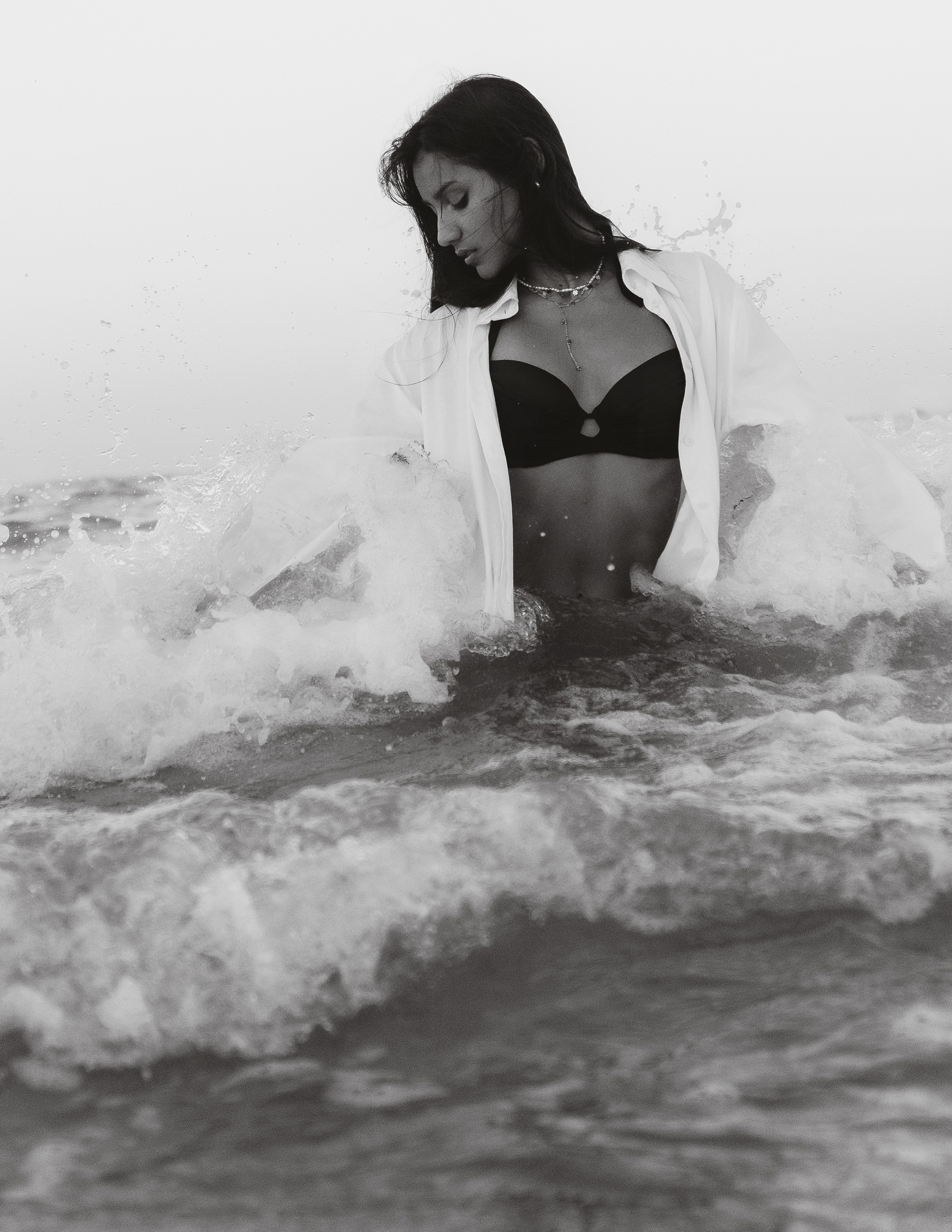 Romantic Portrait by the Sea: Sunset Shoot in Guardamar — Photographer Andrey Lukovnikov