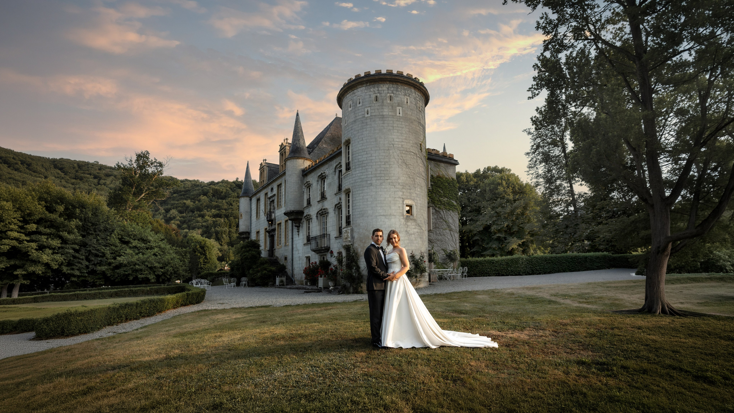Southwest France Château Wedding Photographer | Elegant Destination Weddings. Eugénie Smirnova — Wedding & Elopement Photographer in Southwest France