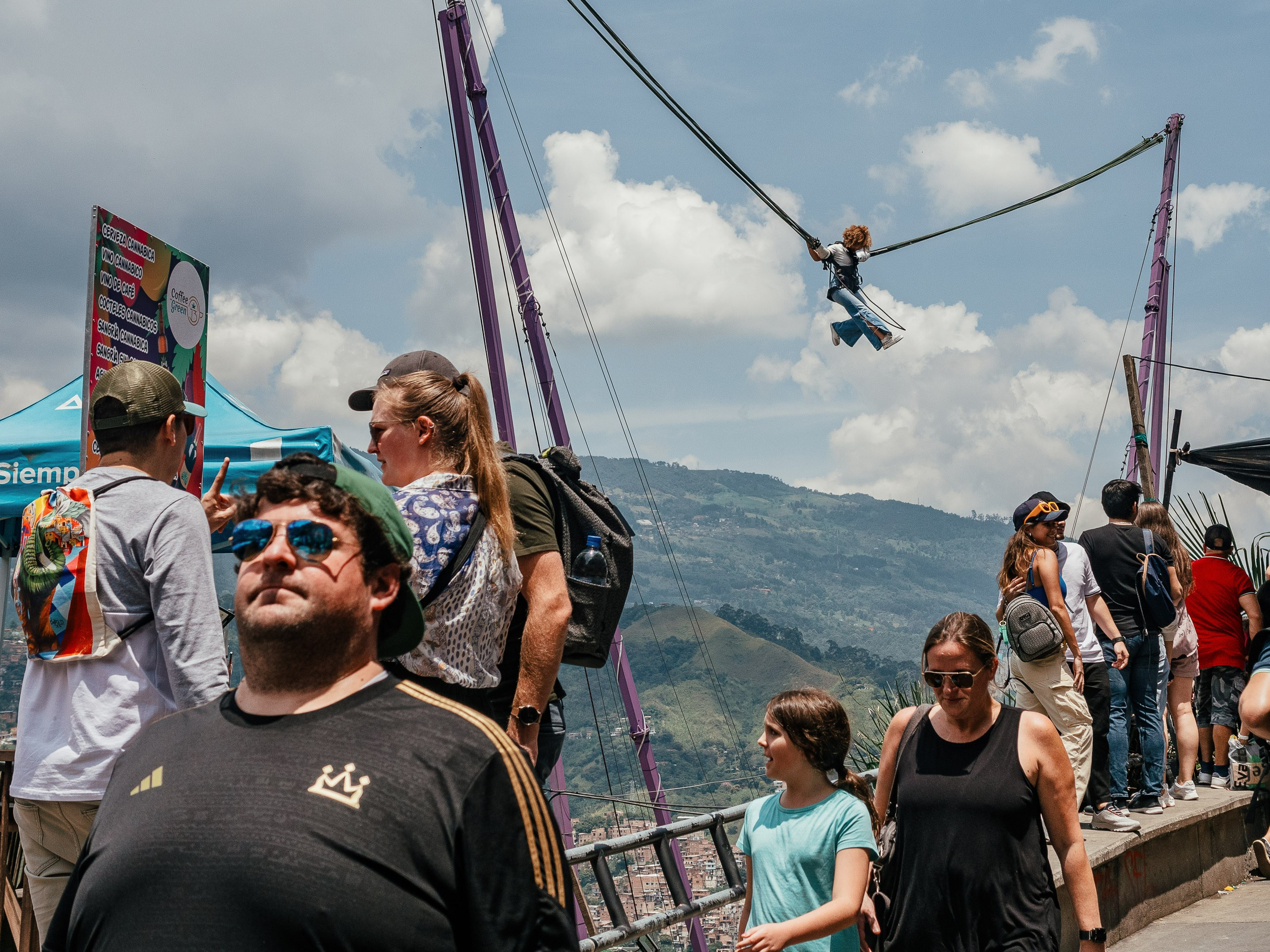 Comuna 13, Medellín, Colombia. Federico Borobio, street and documentary photography.