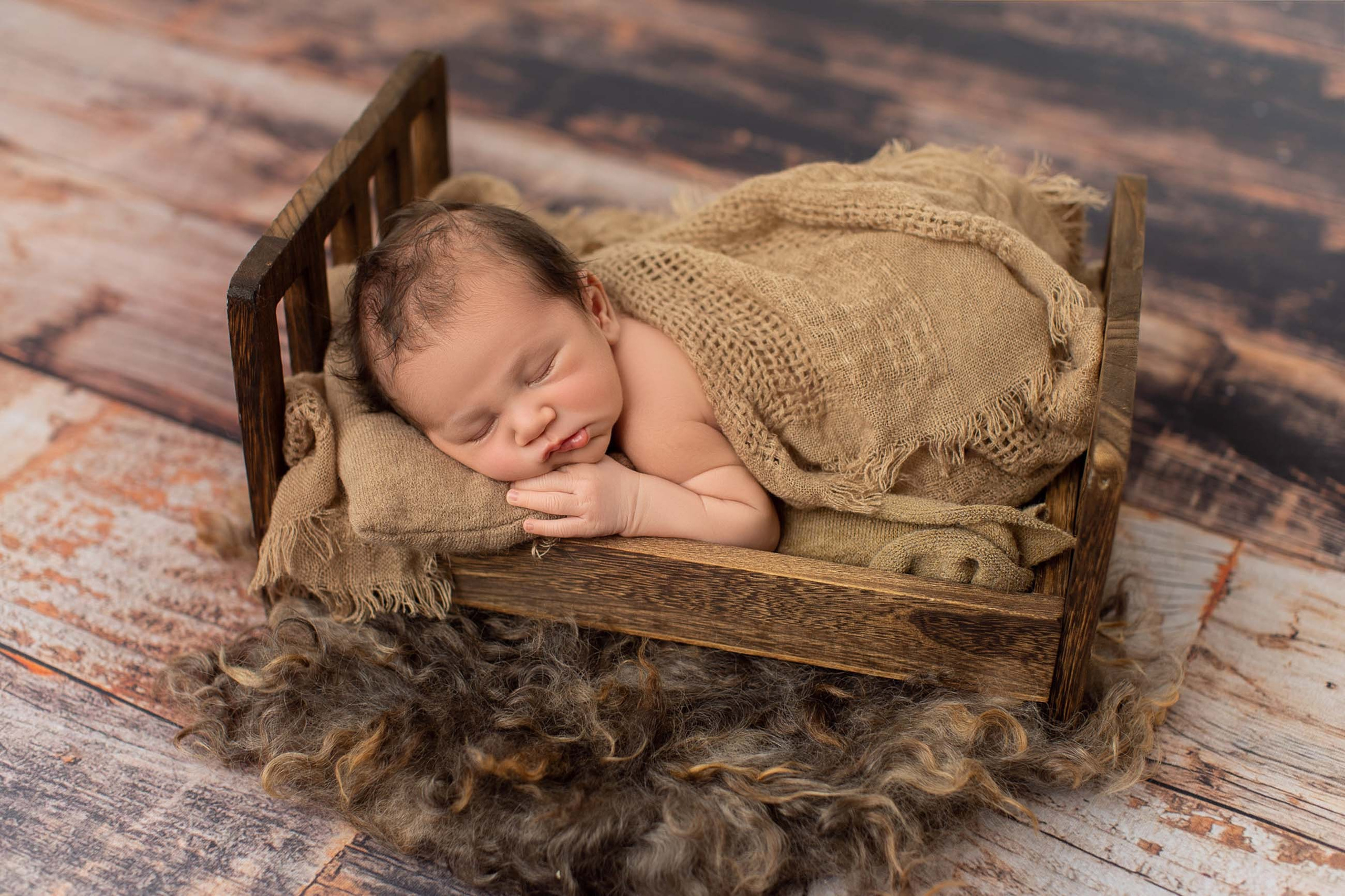 Sydney newborn photography sTudio. Hills District baby photographer