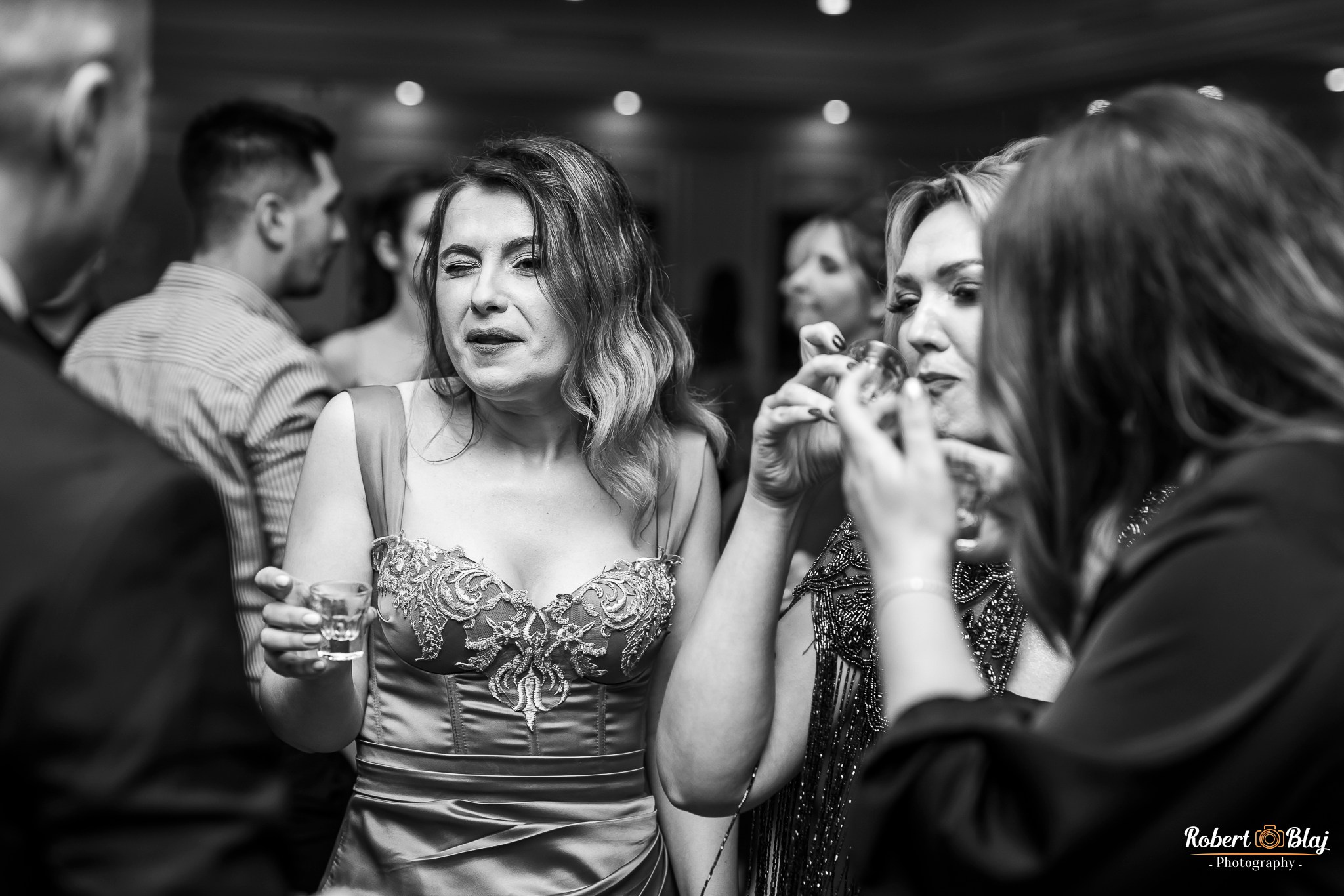 Fotograf de nuntă. Robert Blaj - Fotograf Nuntă Iași