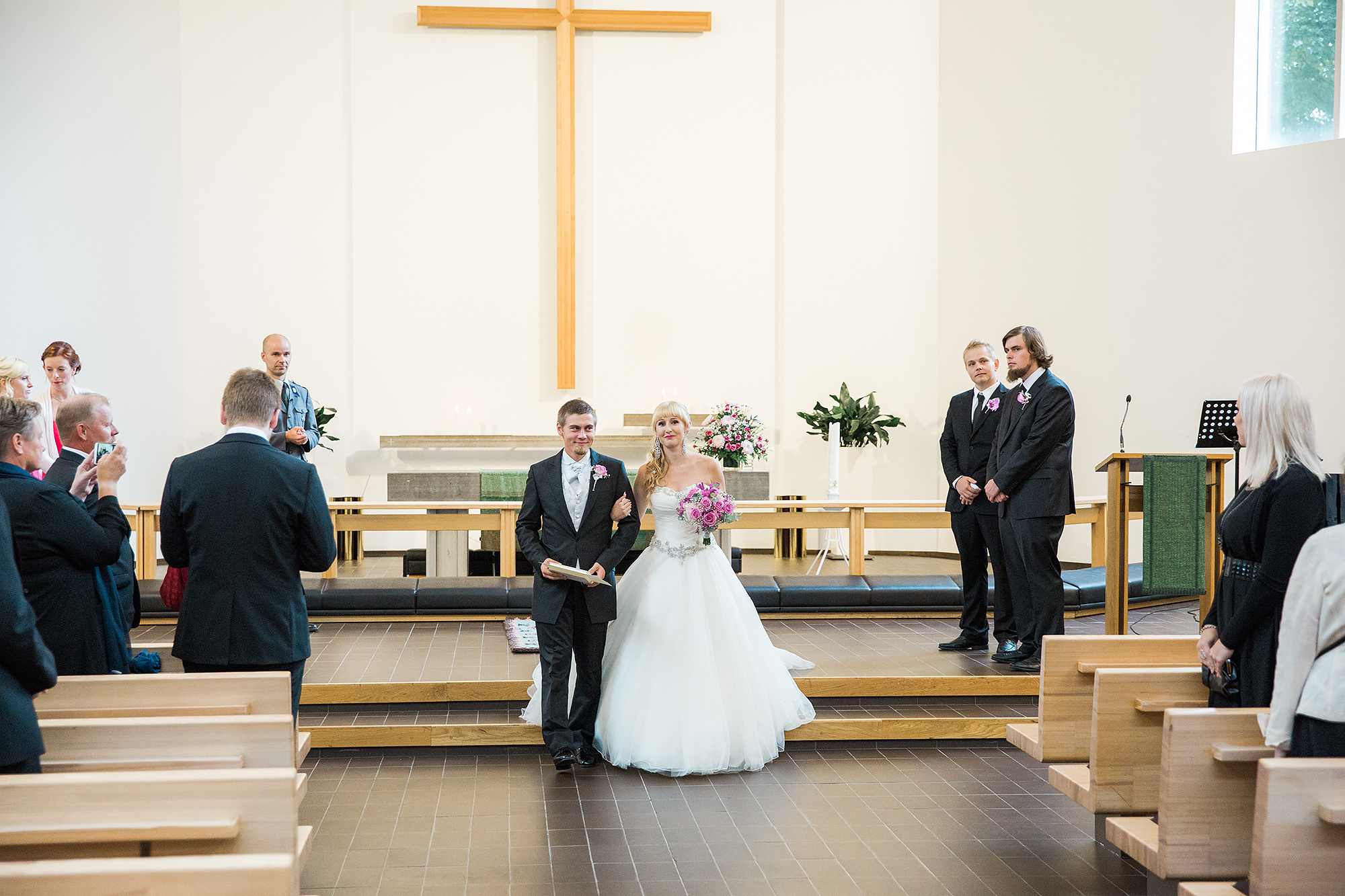 Hääkuvaus Messilässä ja Lahden Ristinkirkossa