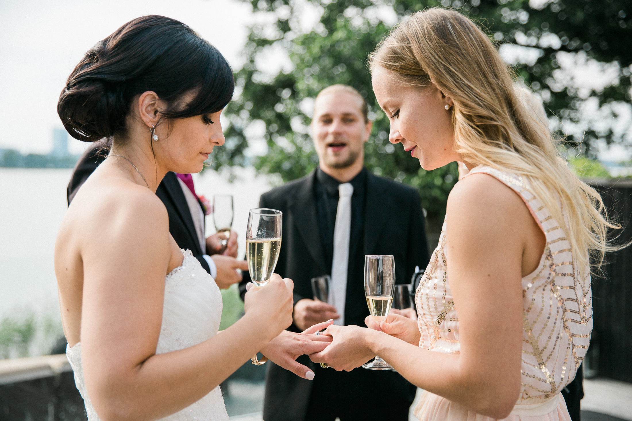 Anniina ja Antti, dokumentaarinen hääkuvaus Villa Katayssa