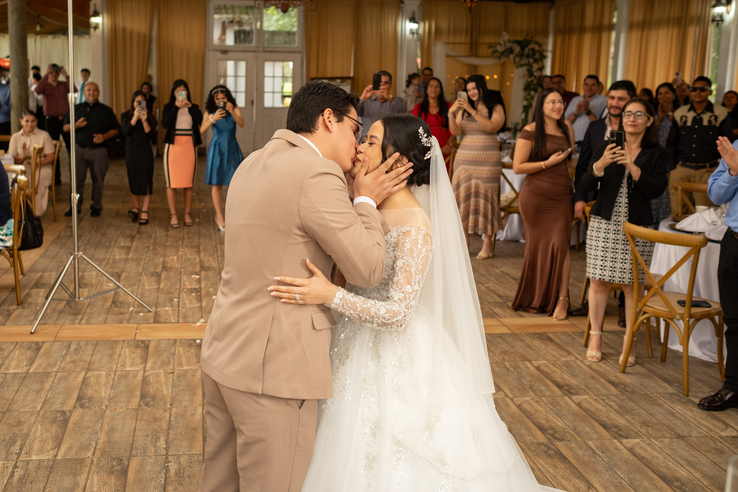 Abi & Gio. Daniel Brand | Fotografía de Bodas y Comercial en Honduras