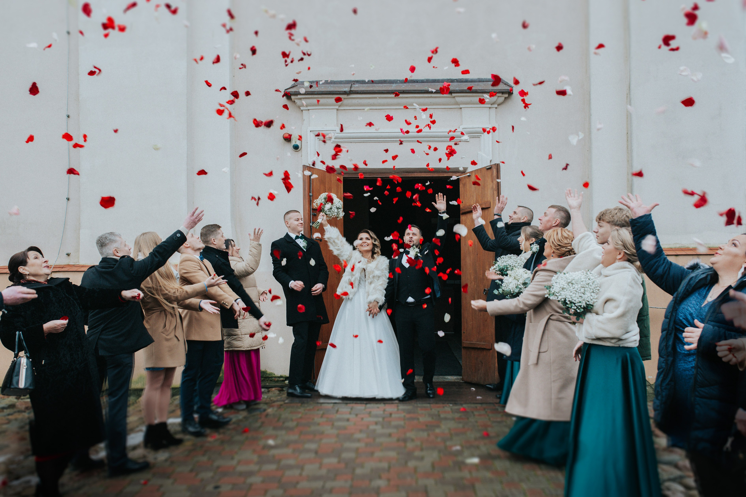 Vestuvių fotosesija, ceremonija, Vestuvių pasiruošimo fotografavimas. Vestuvių fotografas Vilnius Trakai kaina vestuvių fotografavimas fotografė personal.lt photogrpahy kainos jaunoji jaunikis nuotaka santuoka vestuvės, profesionali natūrali meninė reportažinė klasikinė fotosesija