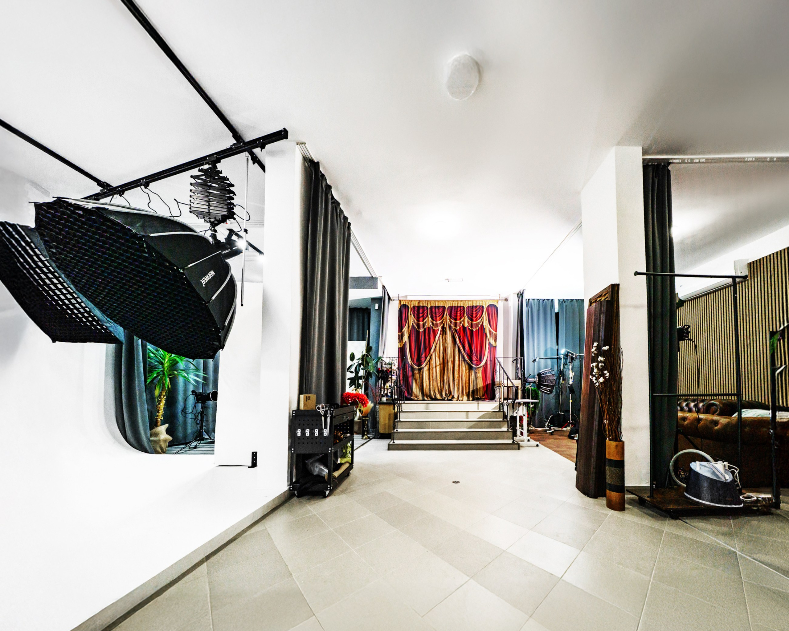 Gumerov Studio — Фото и видео студио под наем в София