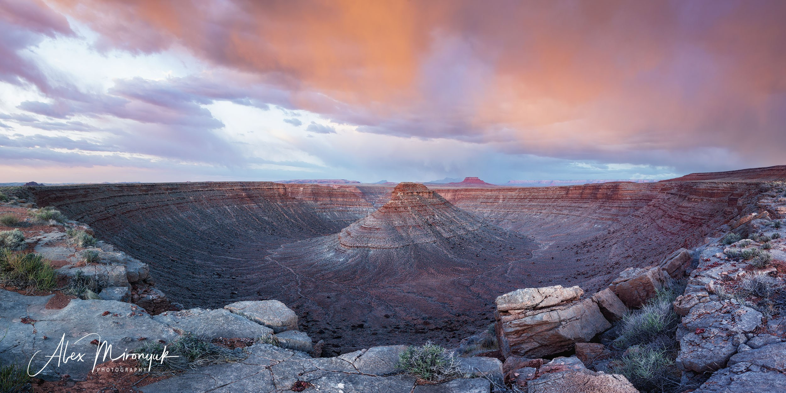 Eagle’s View American Southwest. Pet, Senior, Landscape, portrait studio, photographer in Miami and Sou